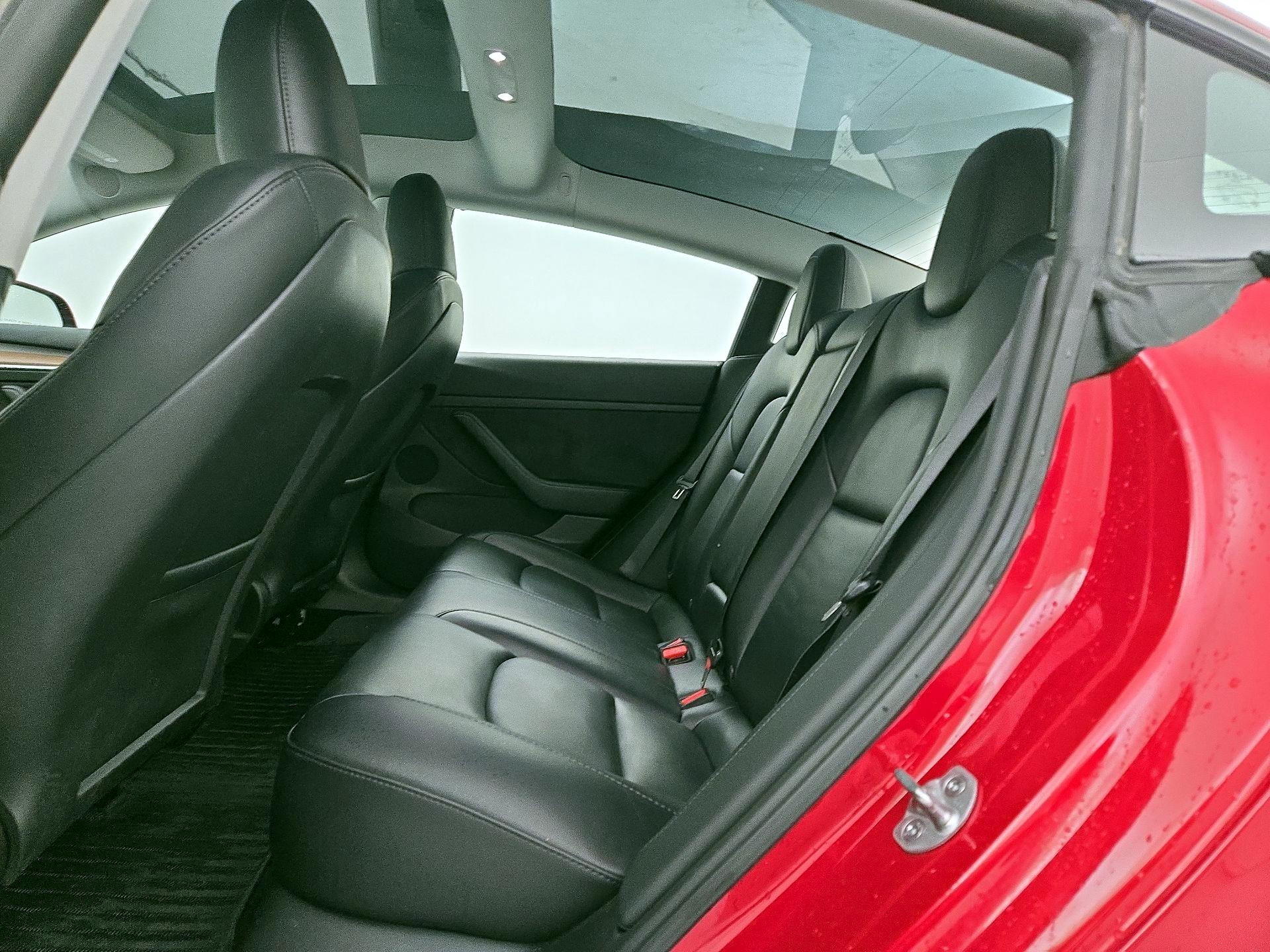 Thumbnail: 2023 Tesla Model 3 - 19