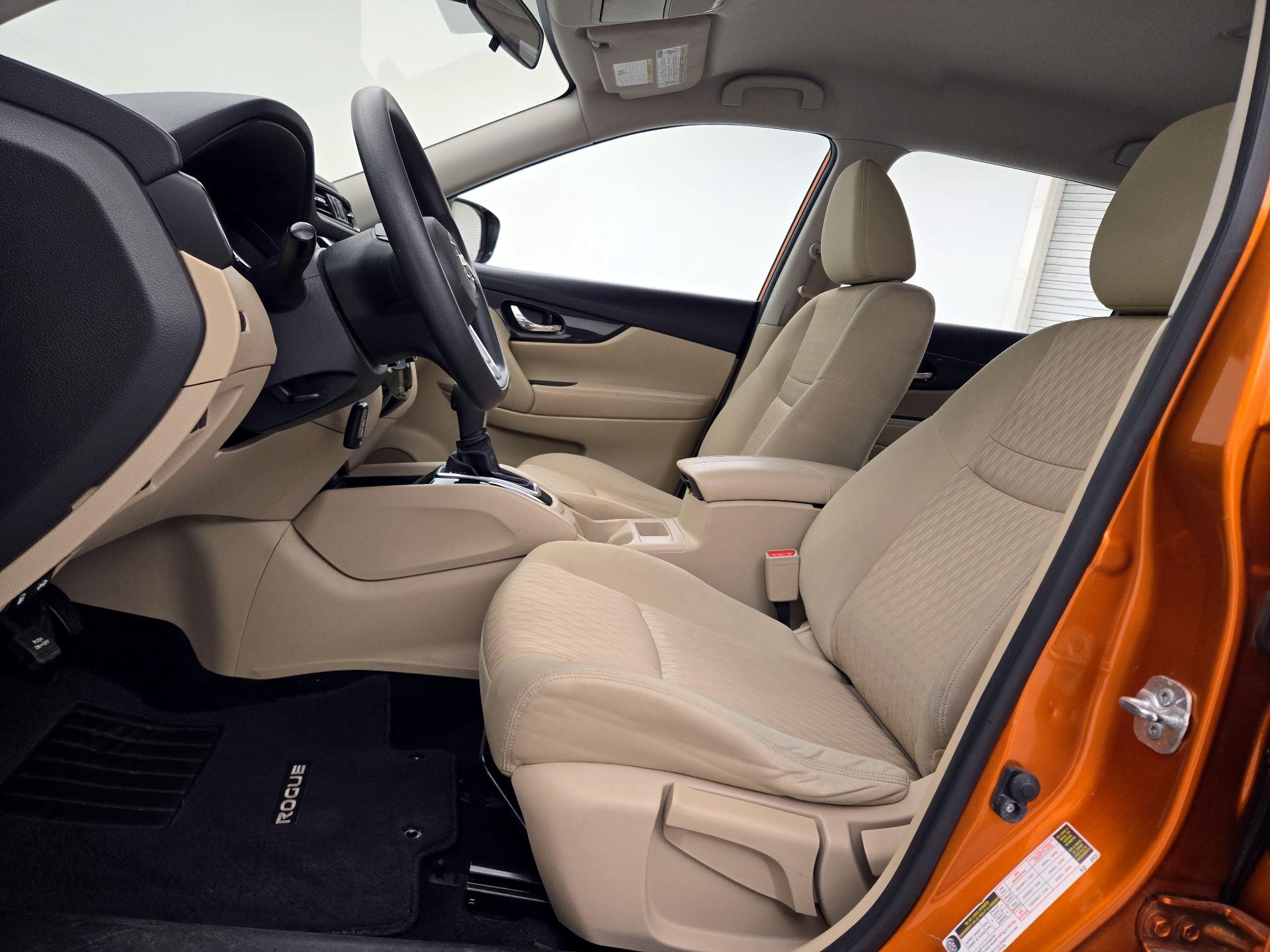 Thumbnail: 2017 Nissan Rogue - 11