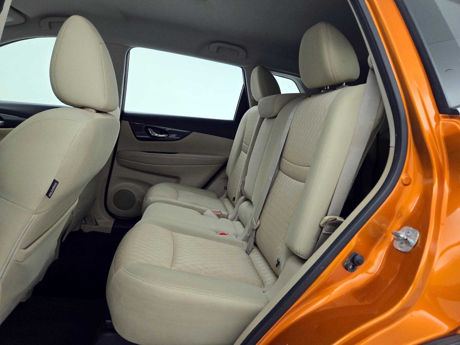 Thumbnail: 2017 Nissan Rogue - 19