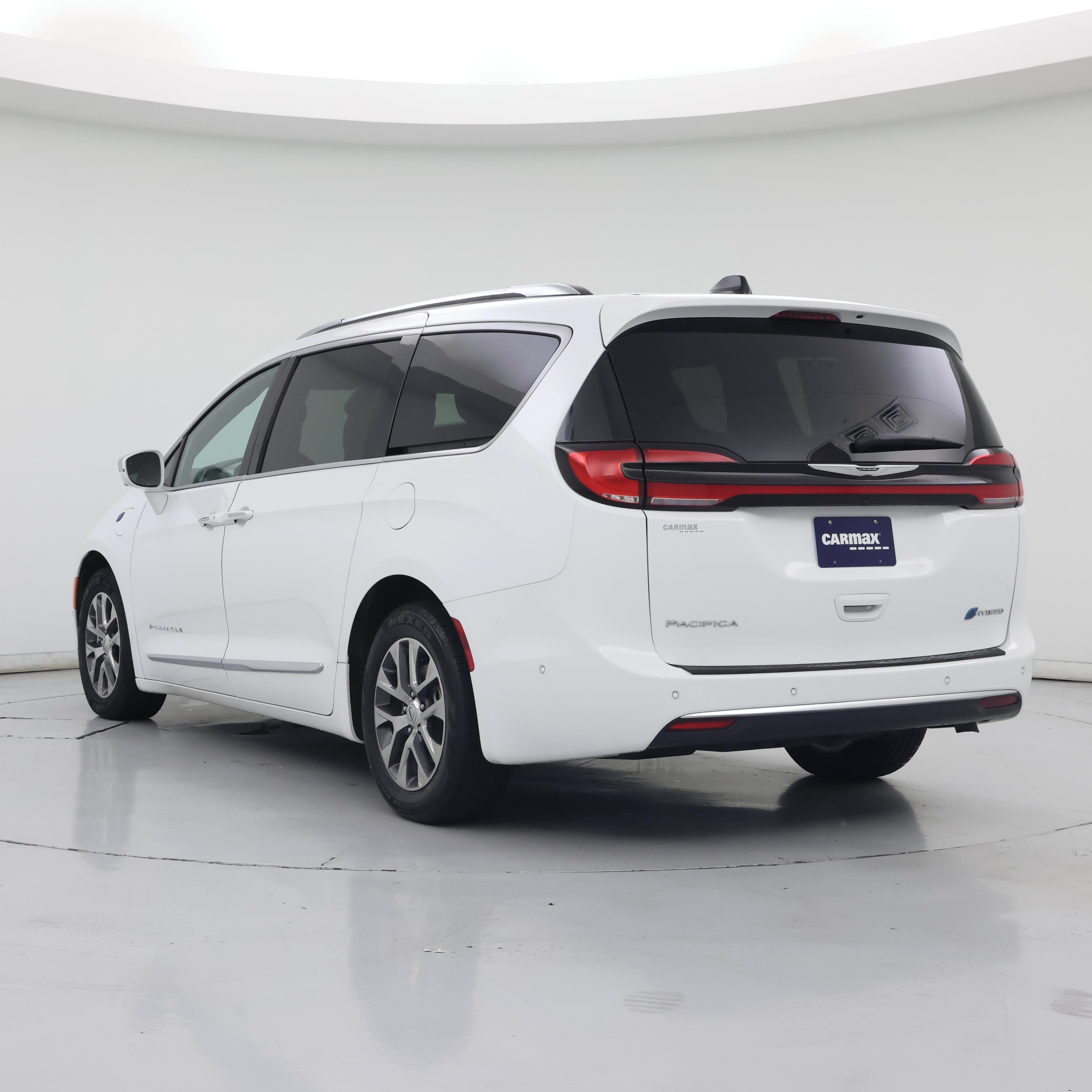 Thumbnail: 2024 Chrysler Pacifica - 2