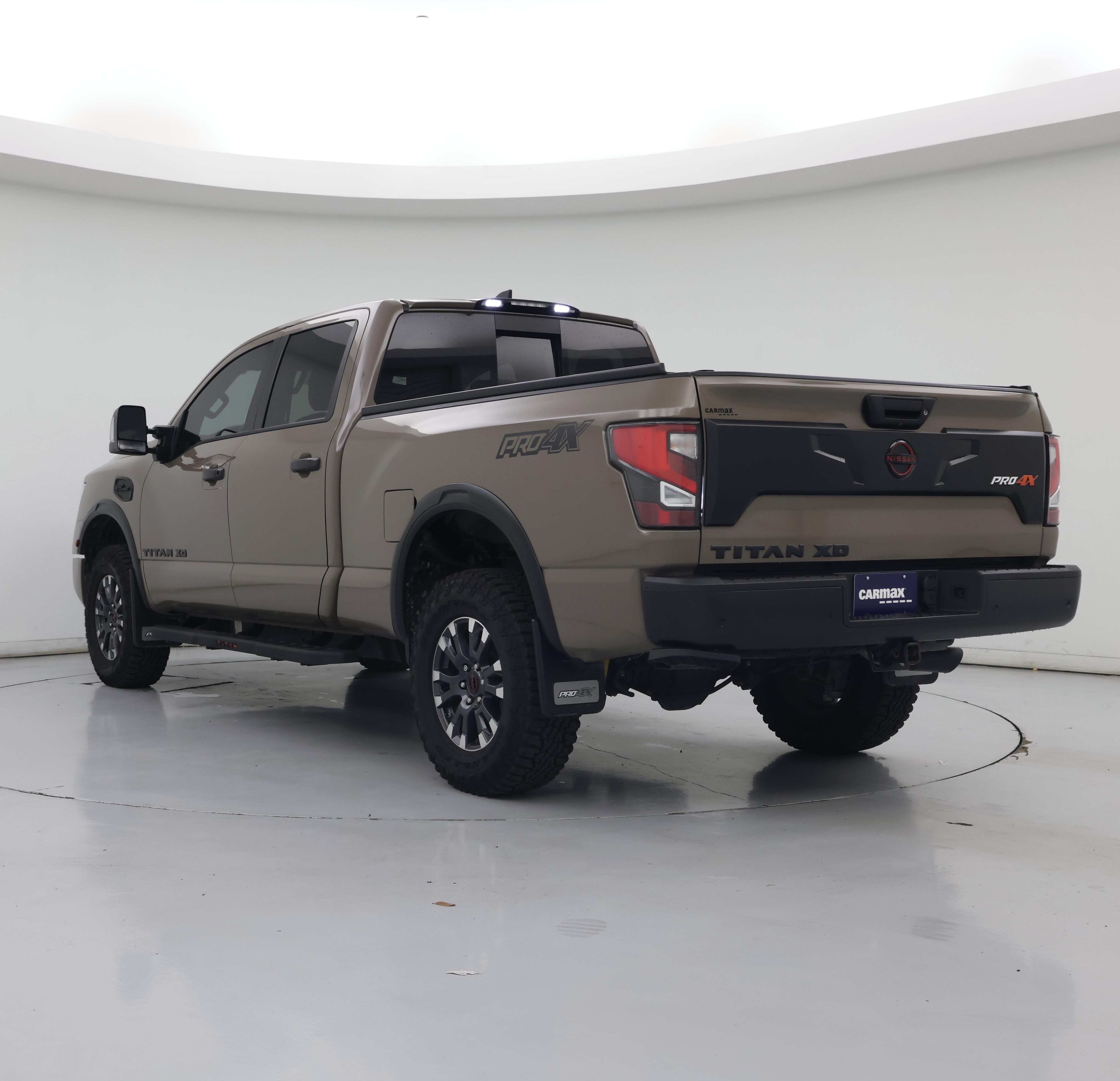 Thumbnail: 2023 Nissan Titan - 2