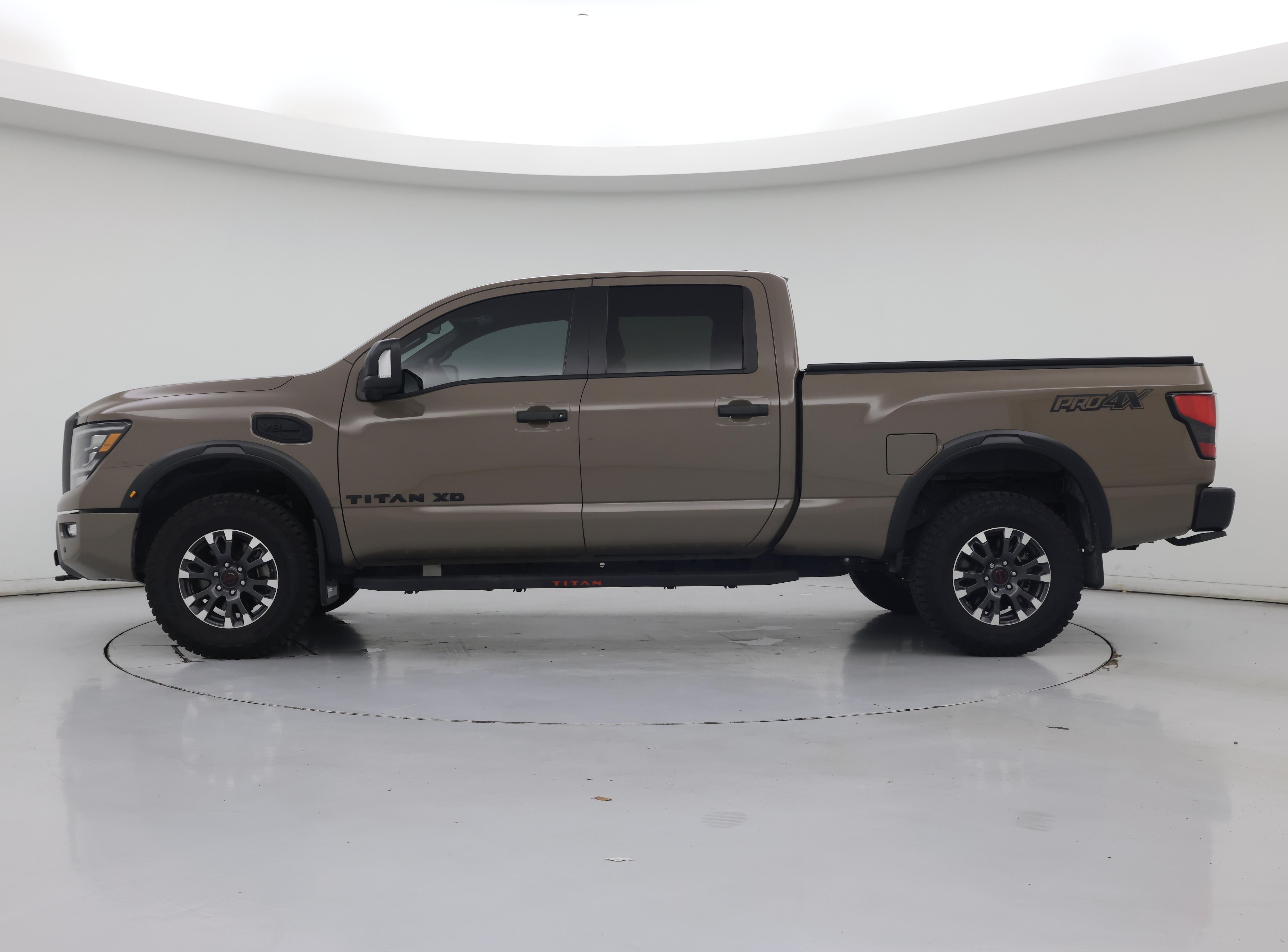 Thumbnail: 2023 Nissan Titan - 3