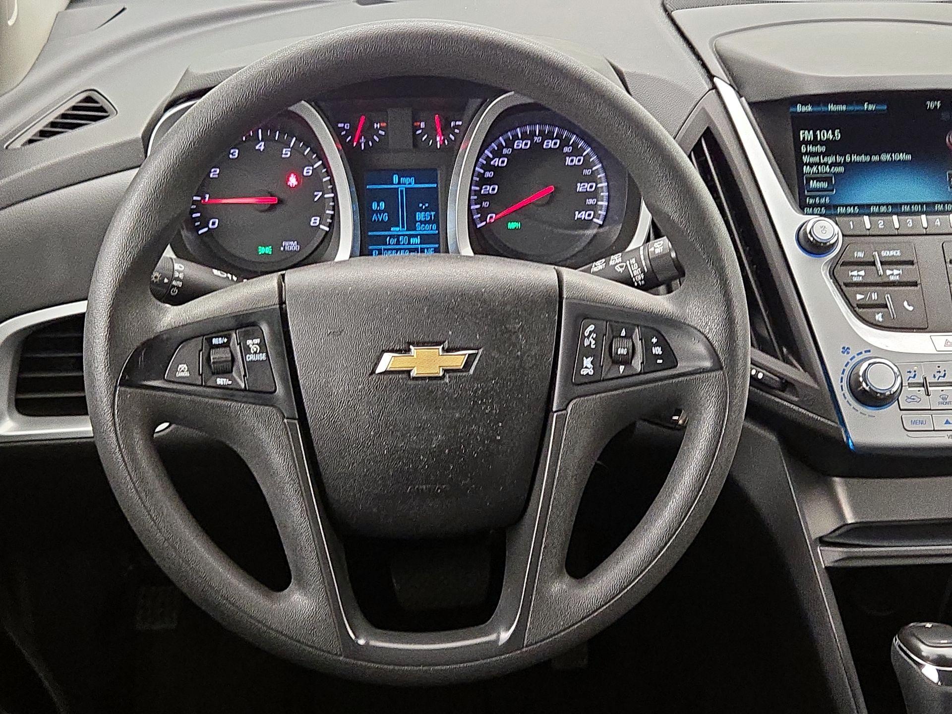 Thumbnail: 2017 Chevrolet Equinox - 10
