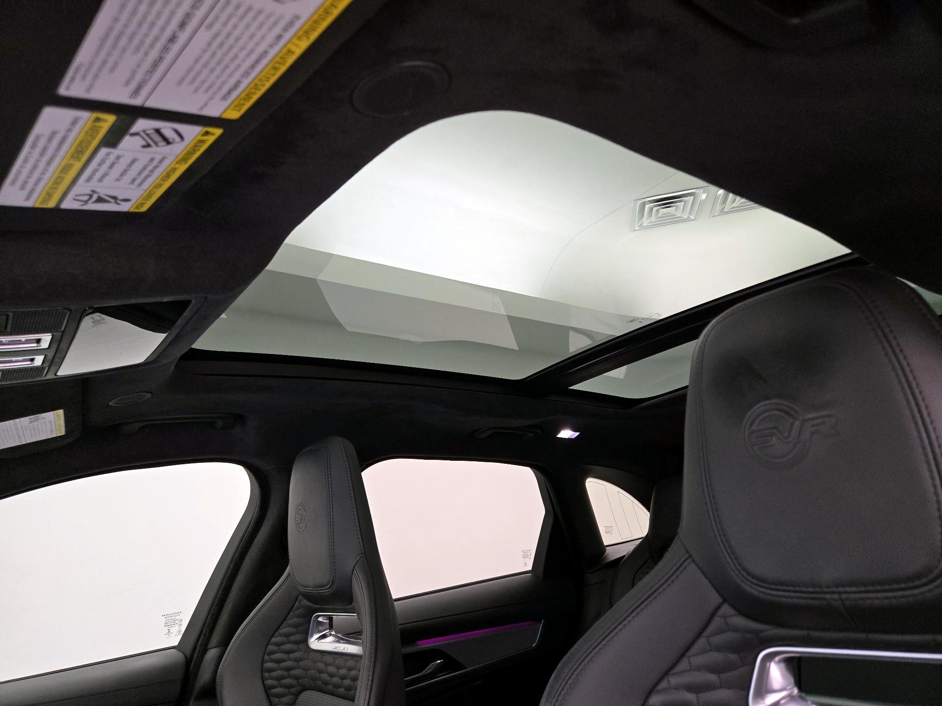 Thumbnail: 2023 Jaguar F-Pace - 20