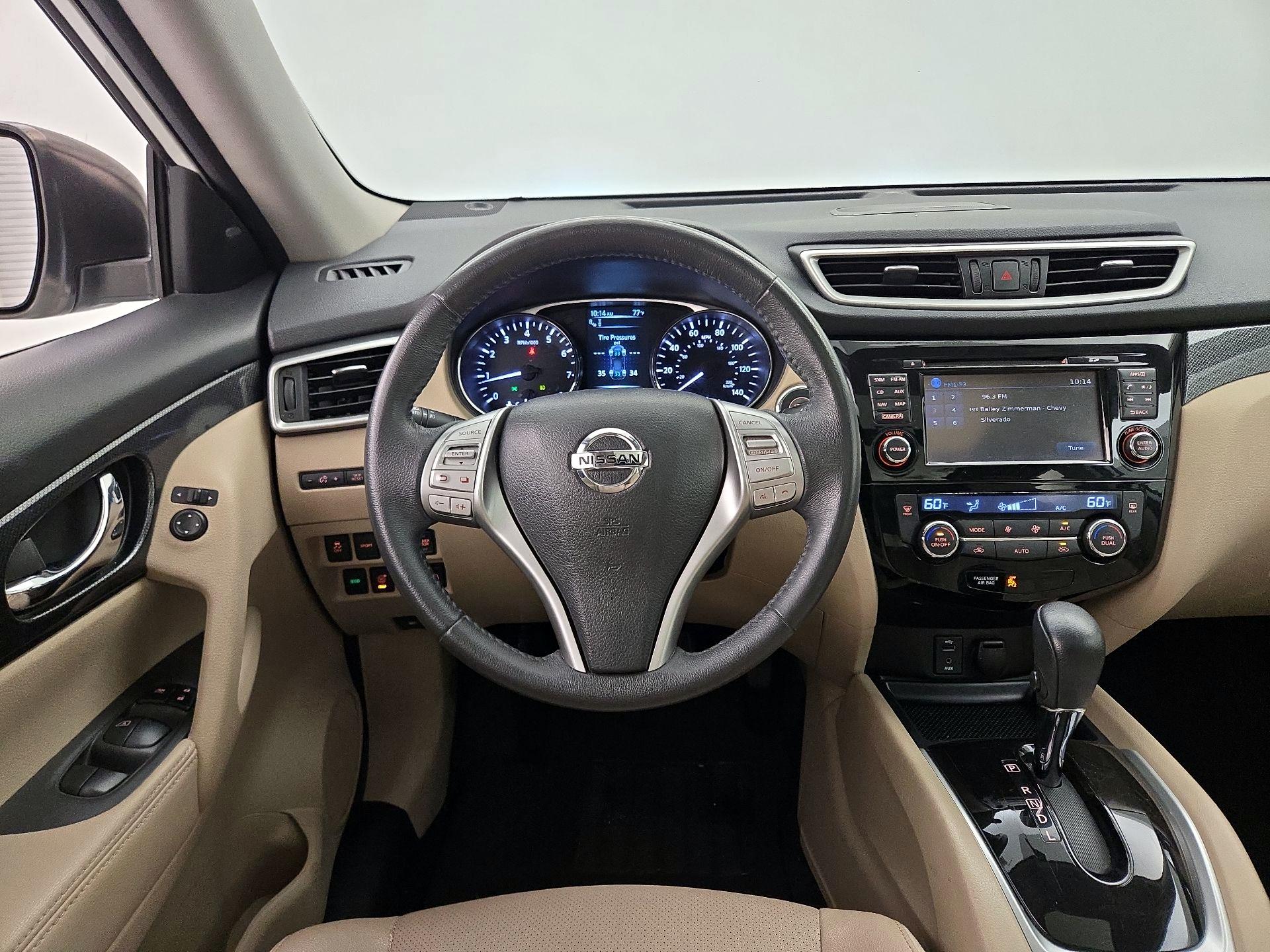 Thumbnail: 2016 Nissan Rogue - 10
