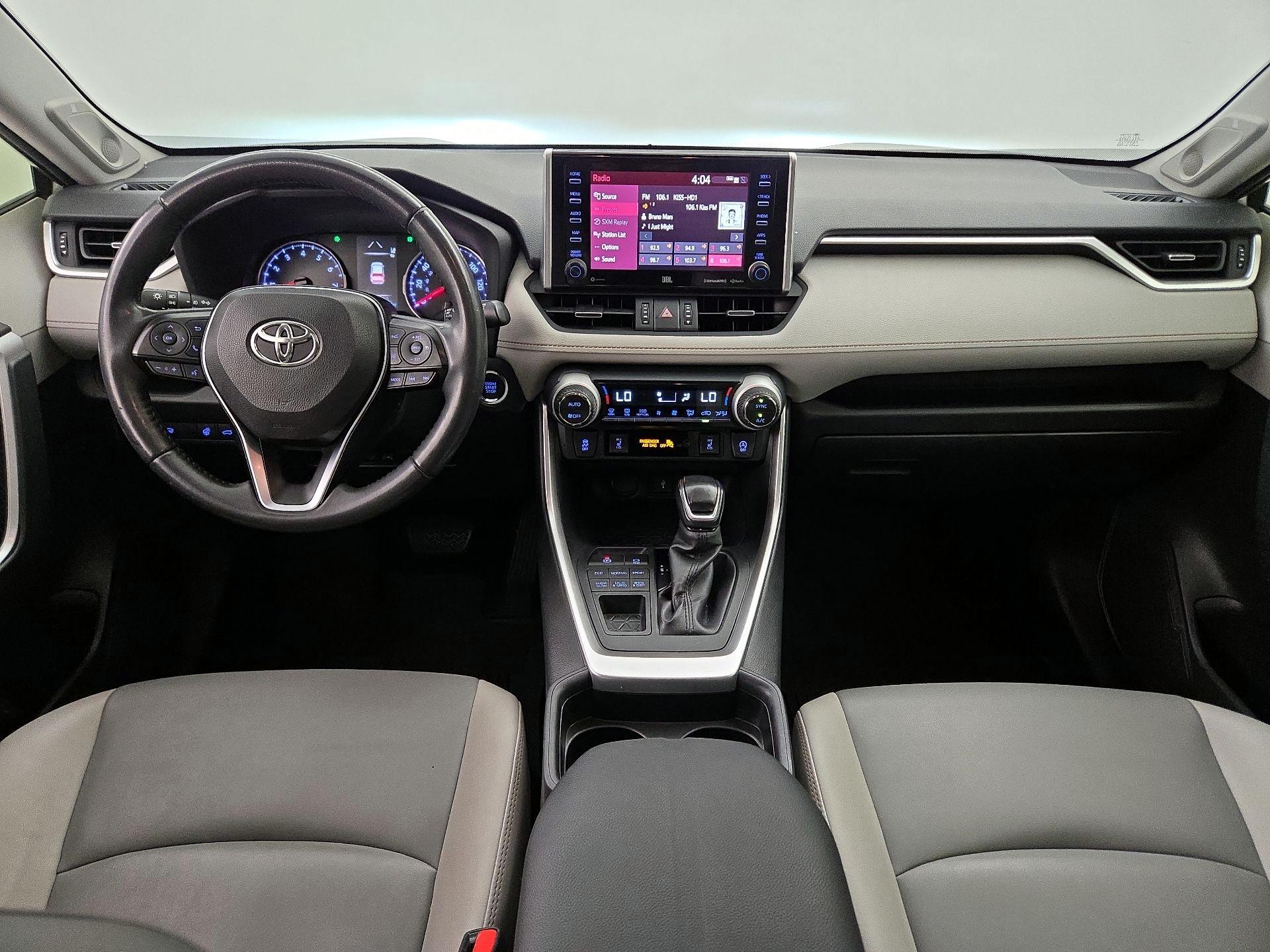 Thumbnail: 2020 Toyota RAV4 - 9