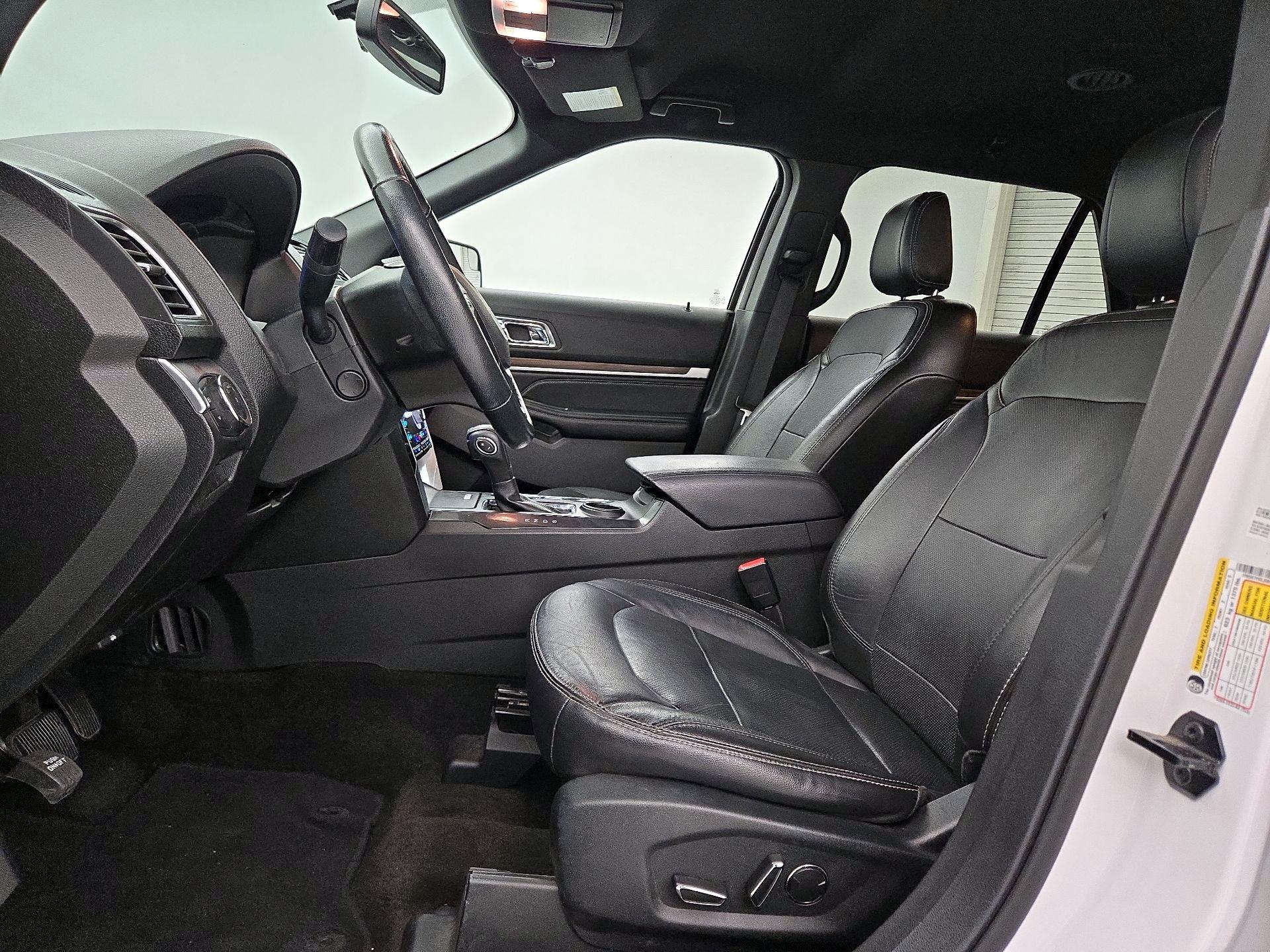 Thumbnail: 2018 Ford Explorer - 11