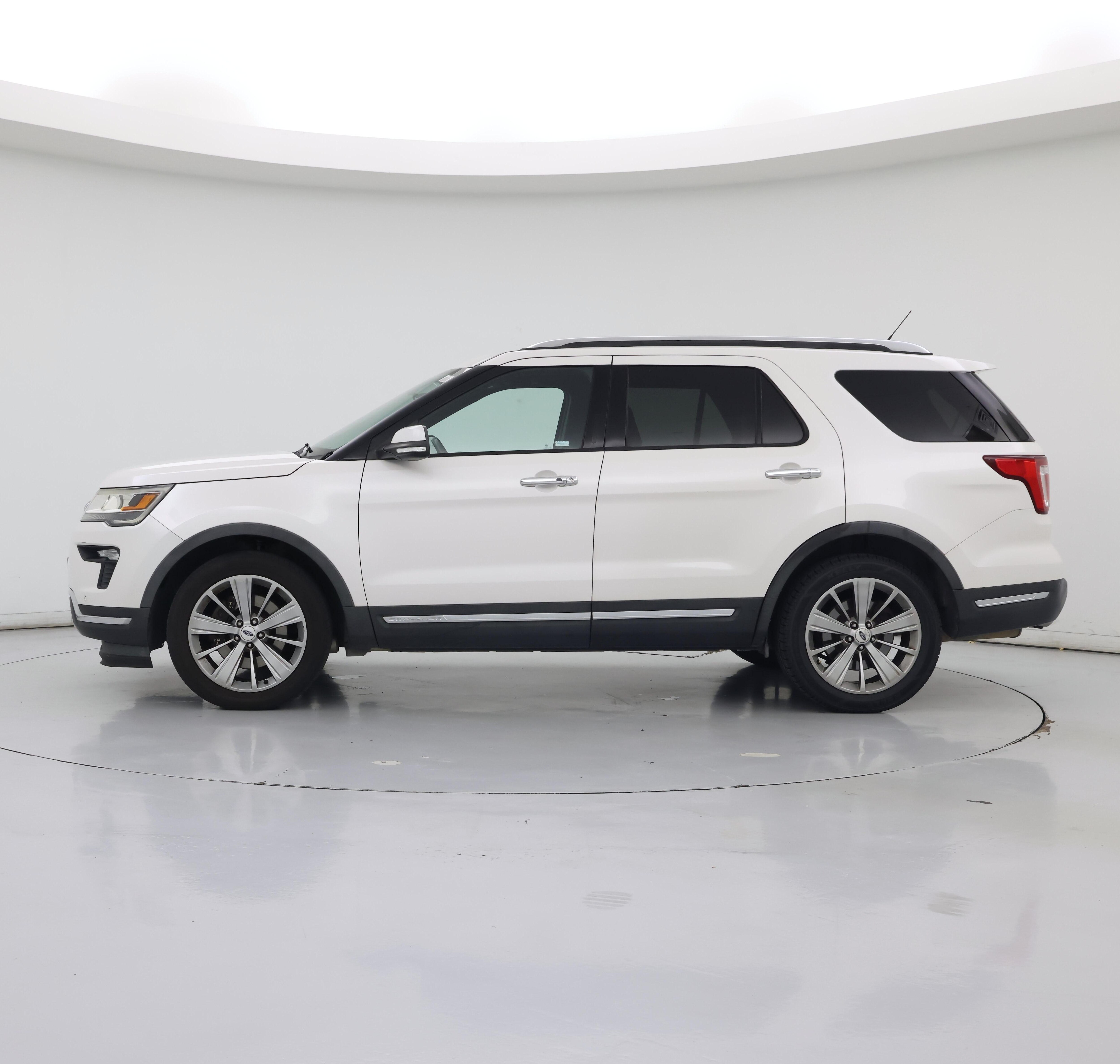 Thumbnail: 2018 Ford Explorer - 3