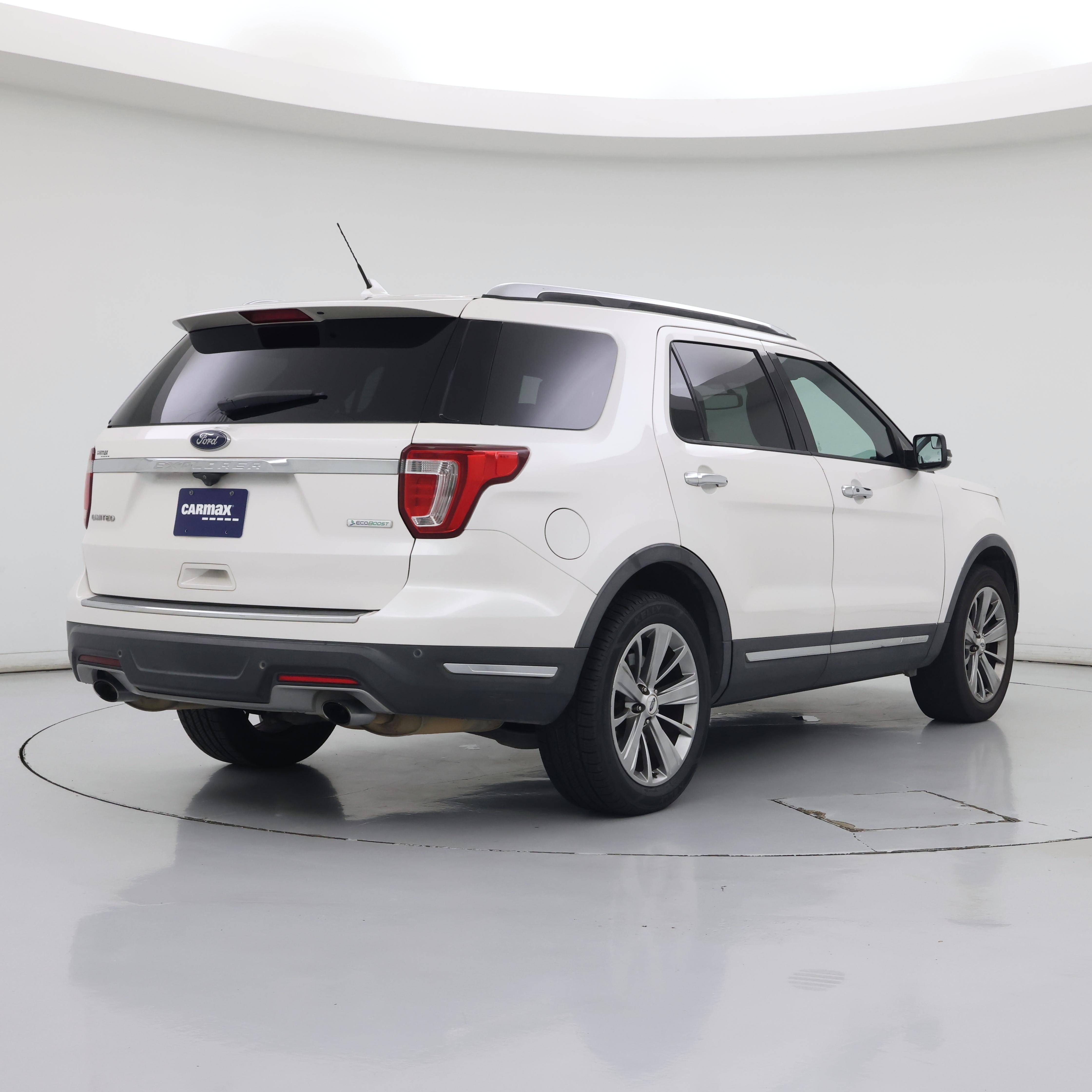 Thumbnail: 2018 Ford Explorer - 8