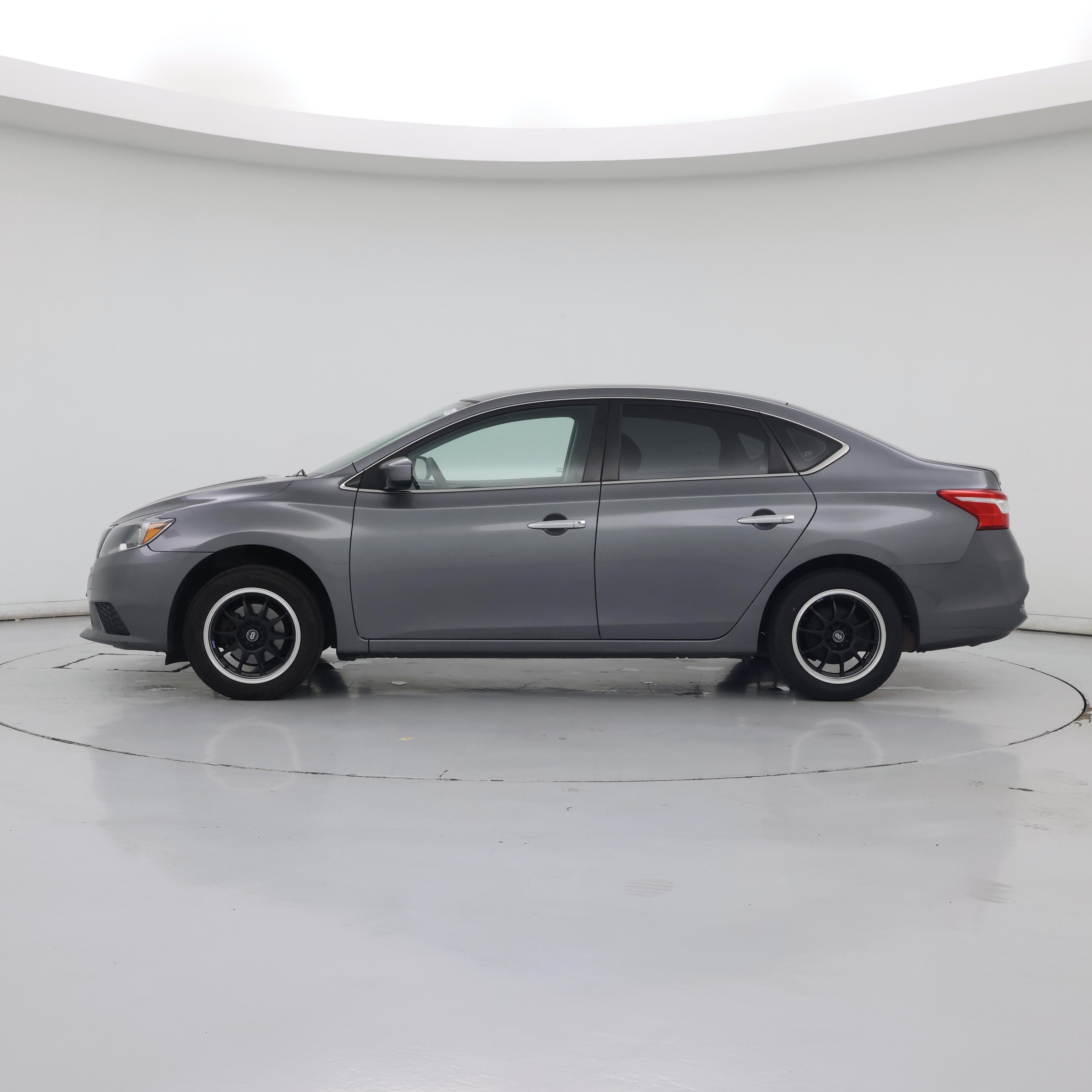 Thumbnail: 2019 Nissan Sentra - 3