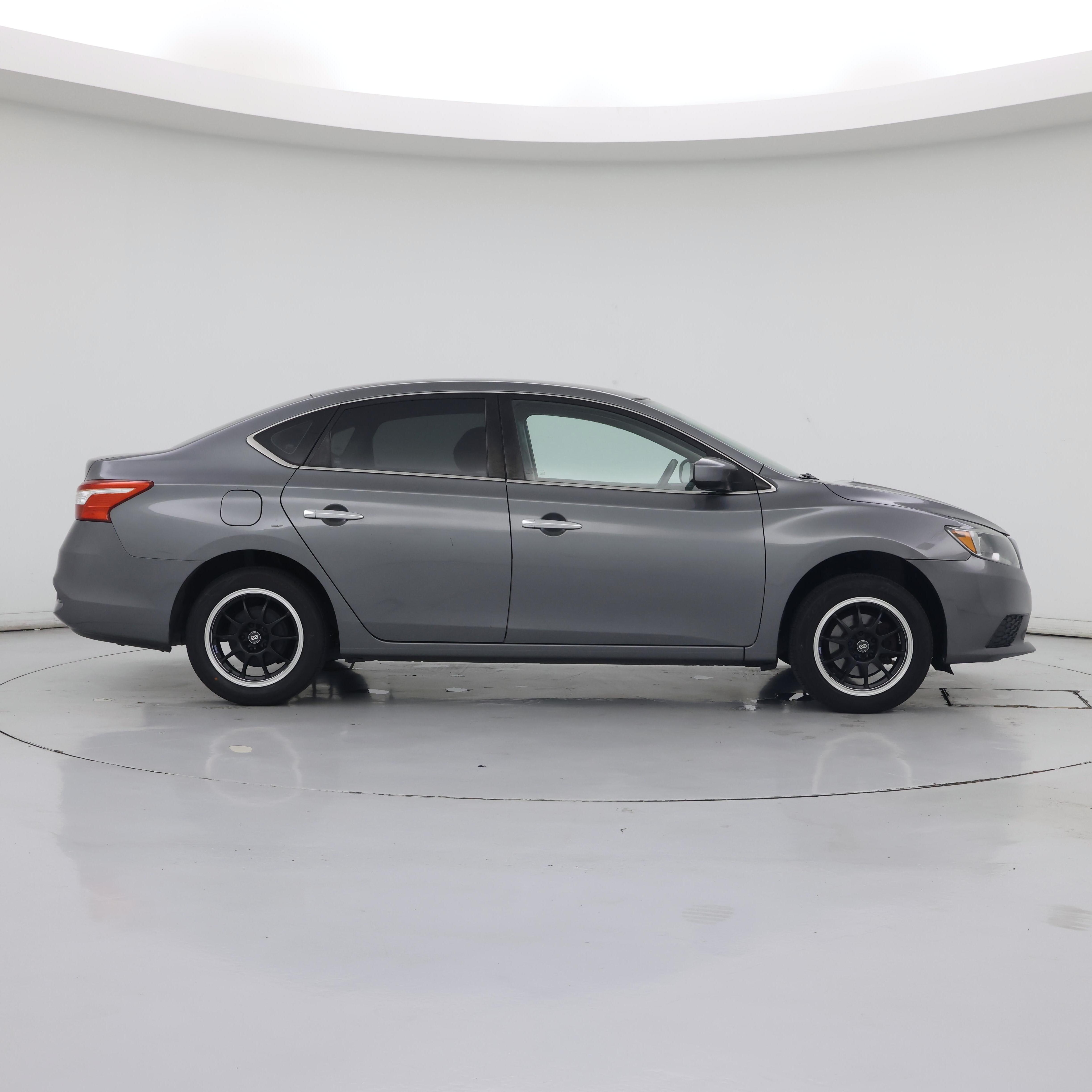 Thumbnail: 2019 Nissan Sentra - 7