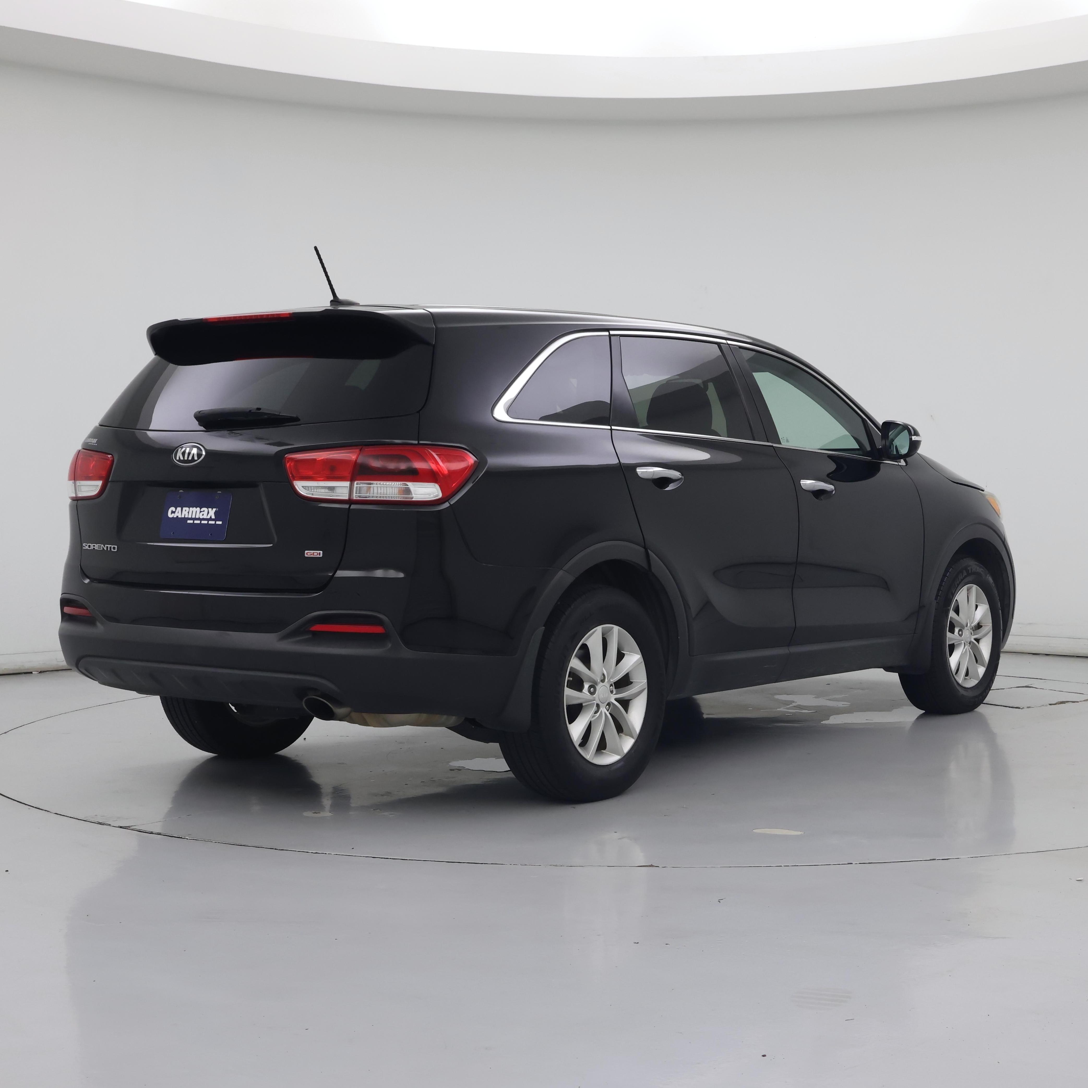 Thumbnail: 2017 Kia Sorento - 8