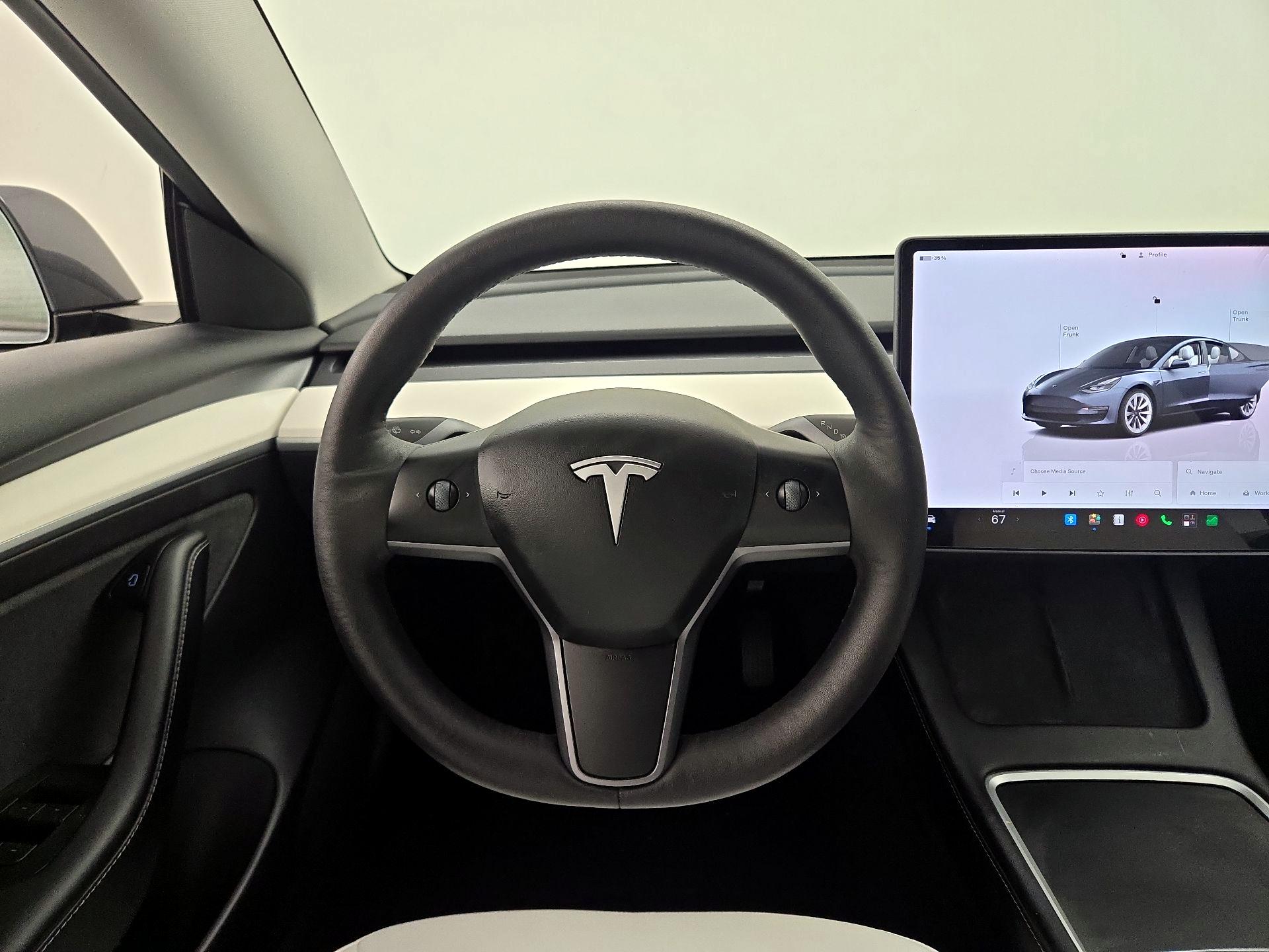 Thumbnail: 2023 Tesla Model 3 - 10