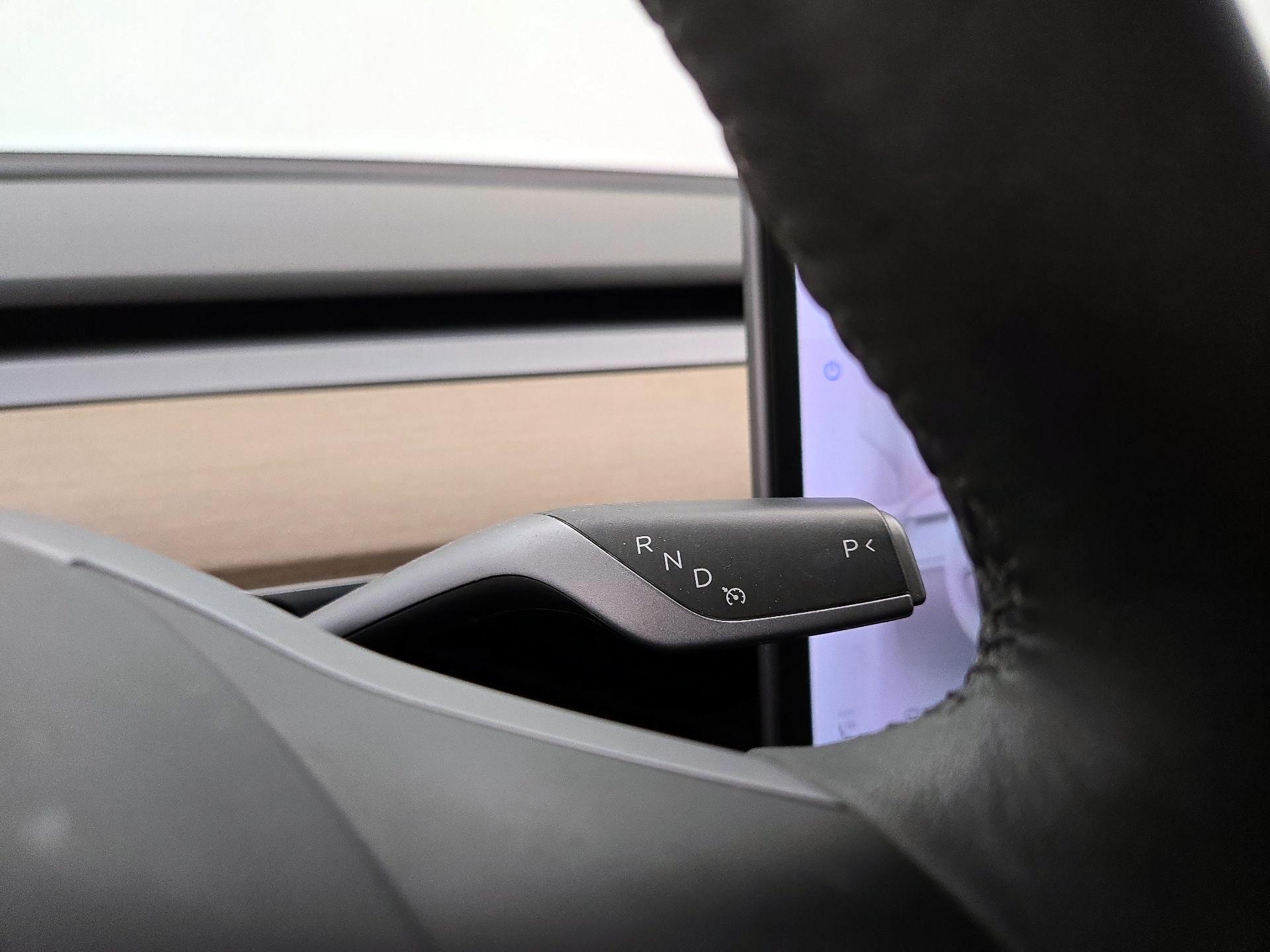 Thumbnail: 2023 Tesla Model 3 - 17