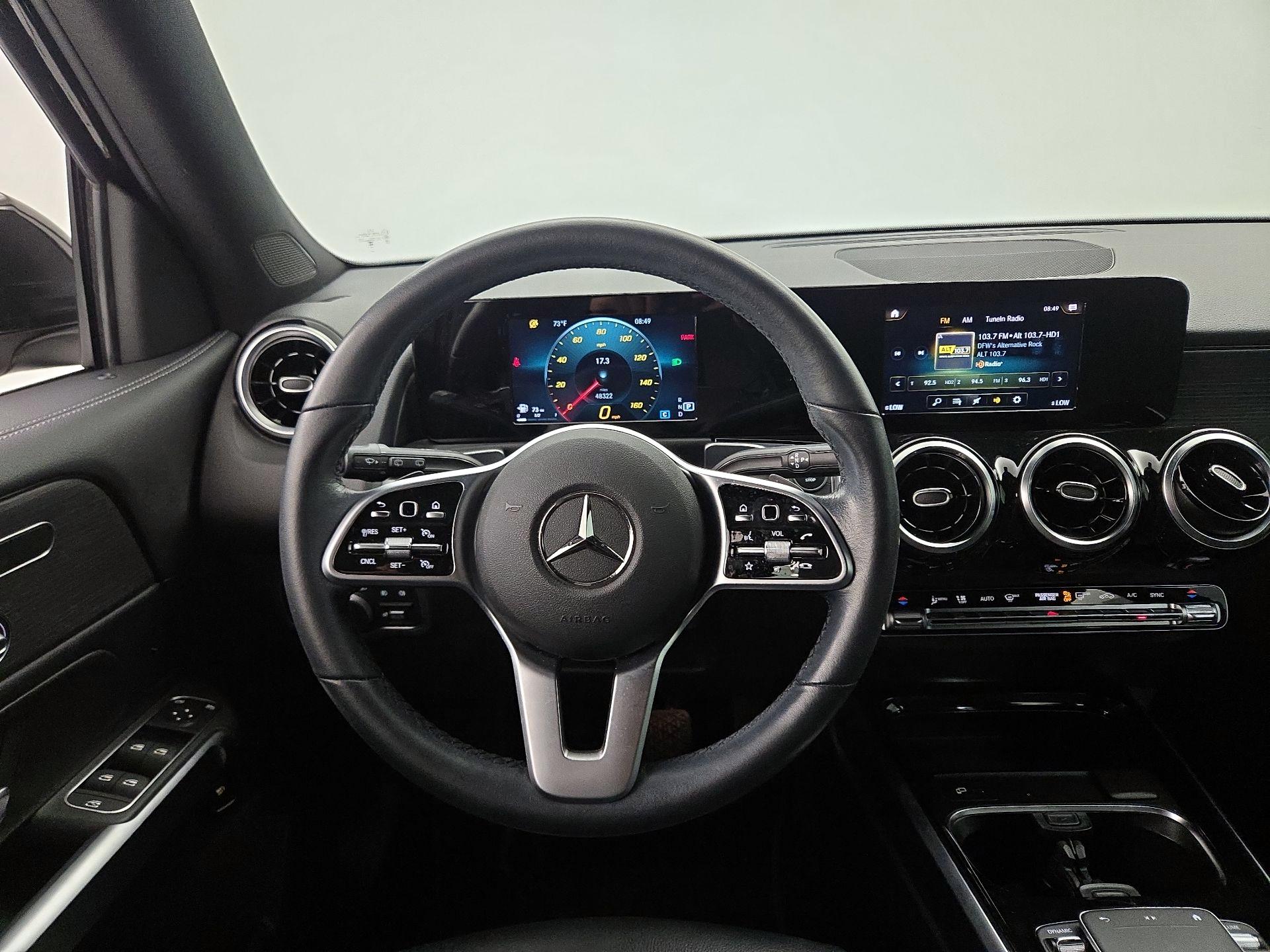Thumbnail: 2022 Mercedes-Benz GLB - 10