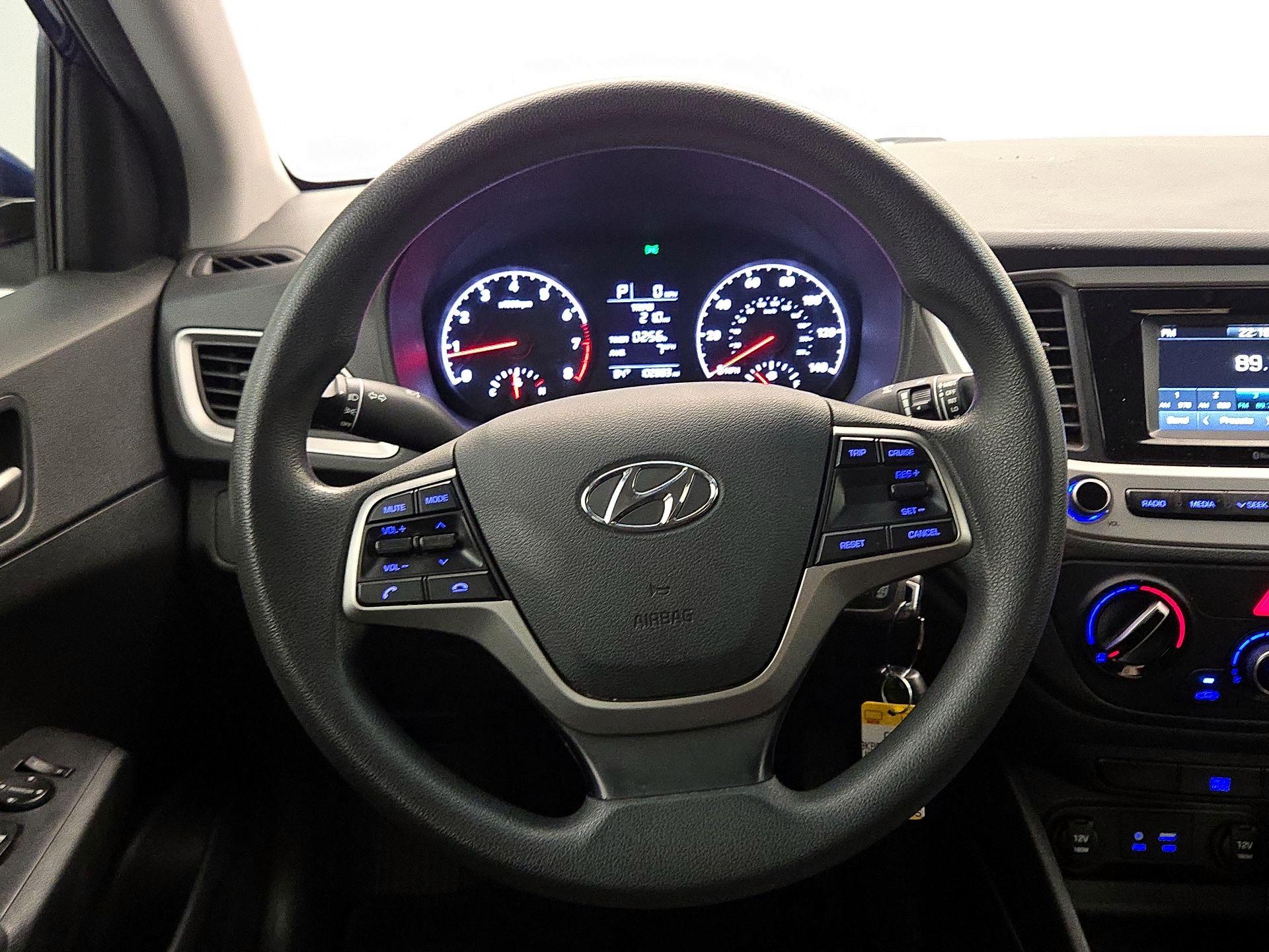 Thumbnail: 2021 Hyundai Accent - 10