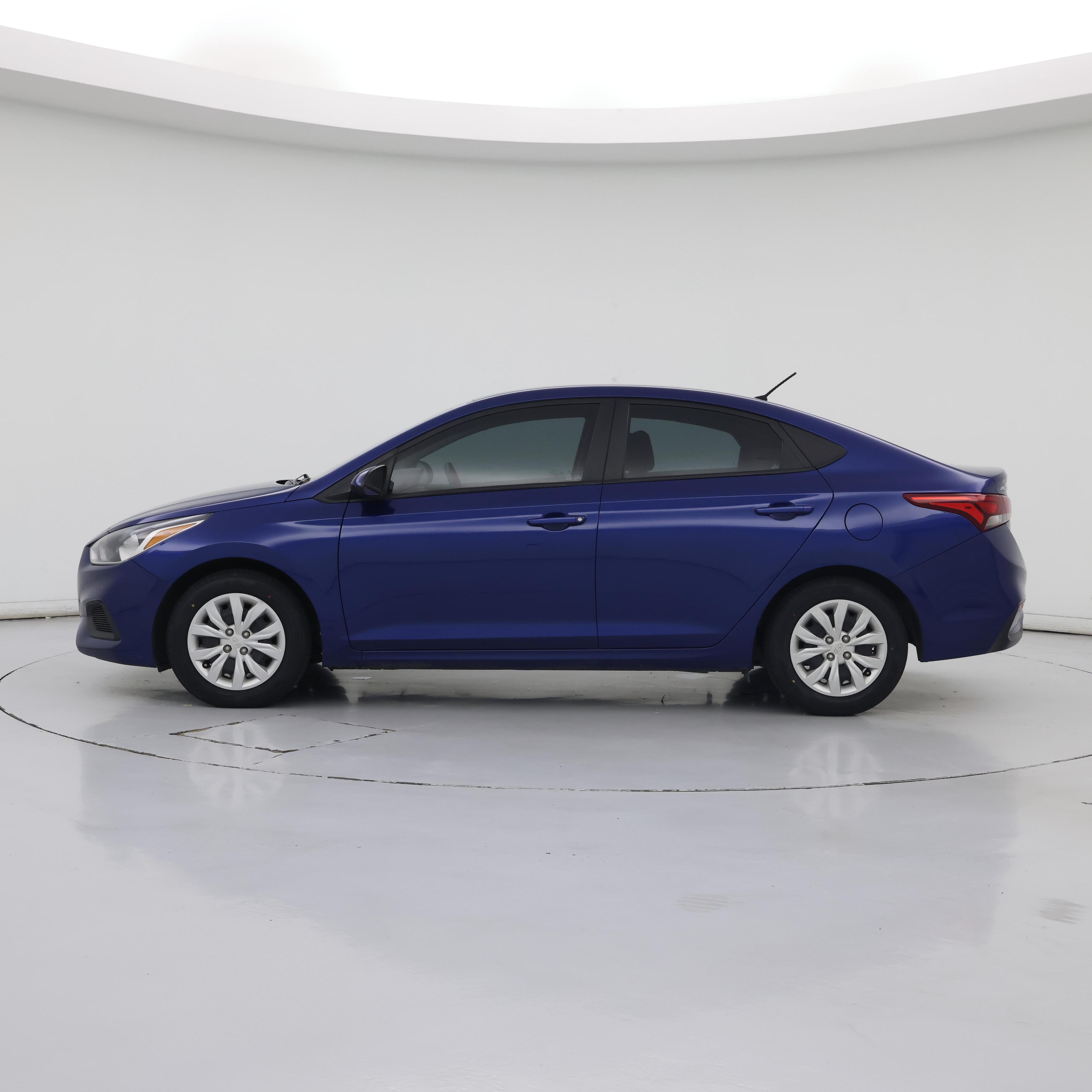 Thumbnail: 2021 Hyundai Accent - 3