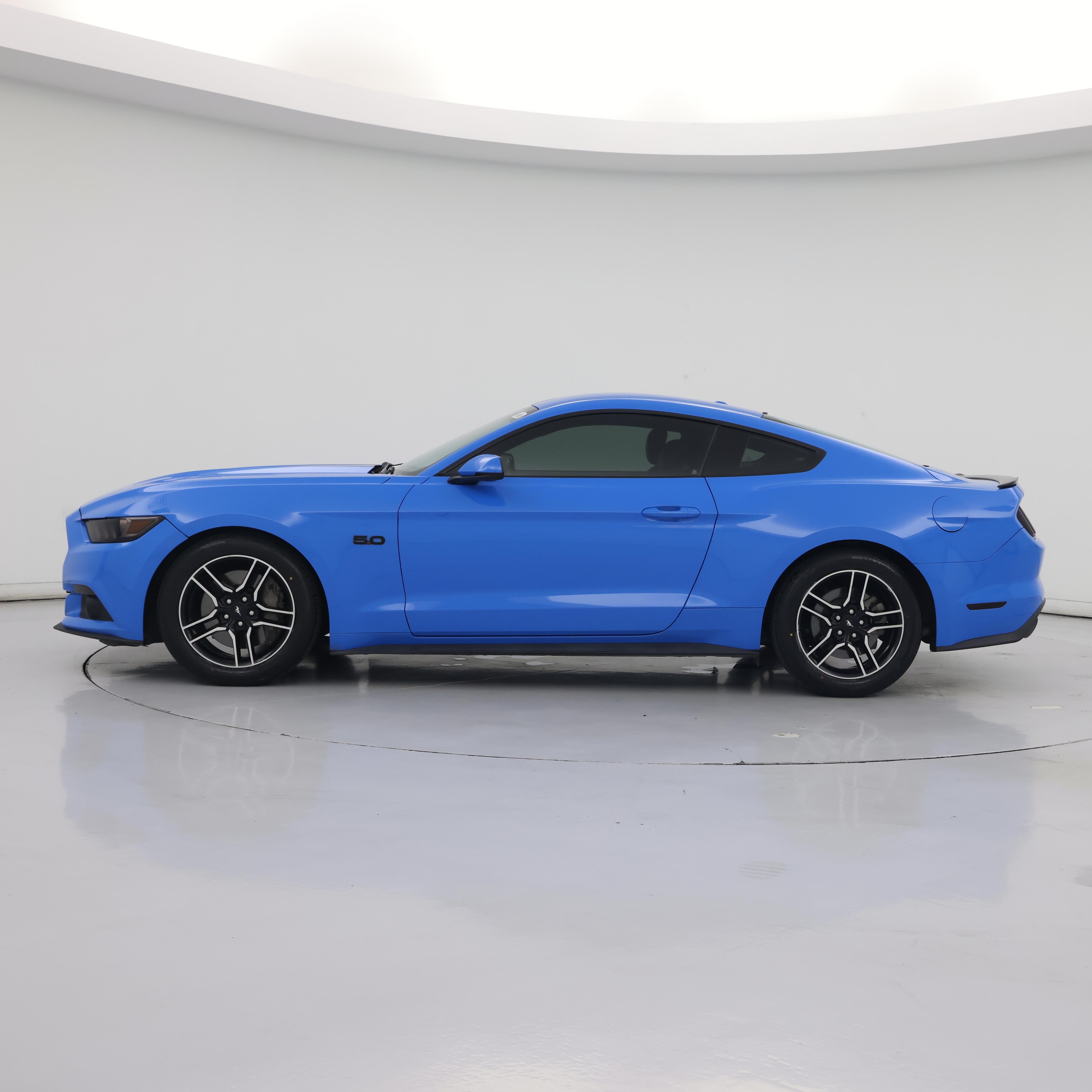Thumbnail: 2017 Ford Mustang - 3