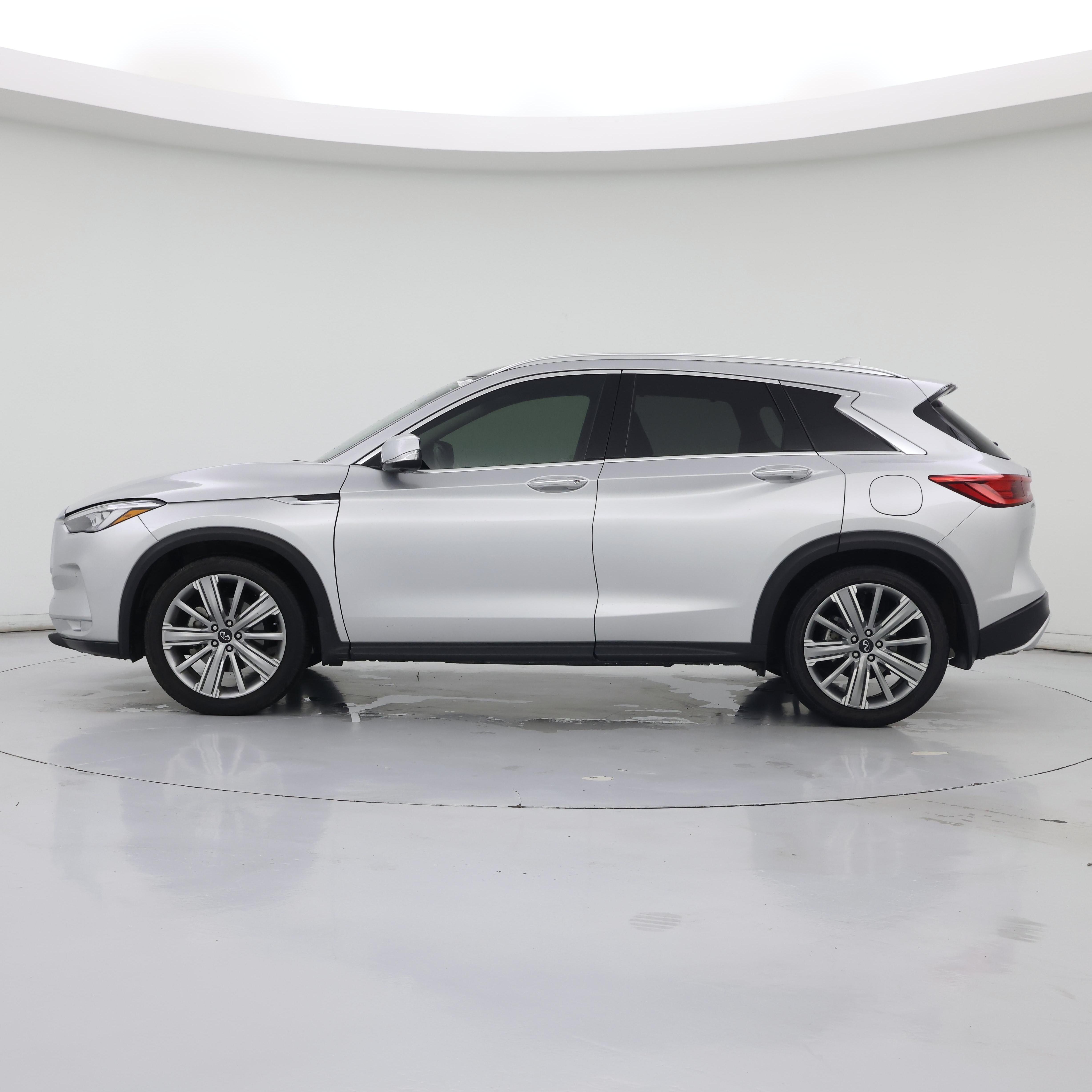 Thumbnail: 2021 INFINITI QX50 - 3