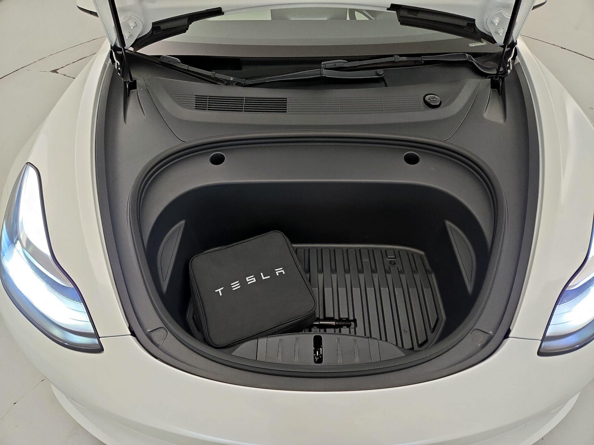 Thumbnail: 2022 Tesla Model 3 - 20