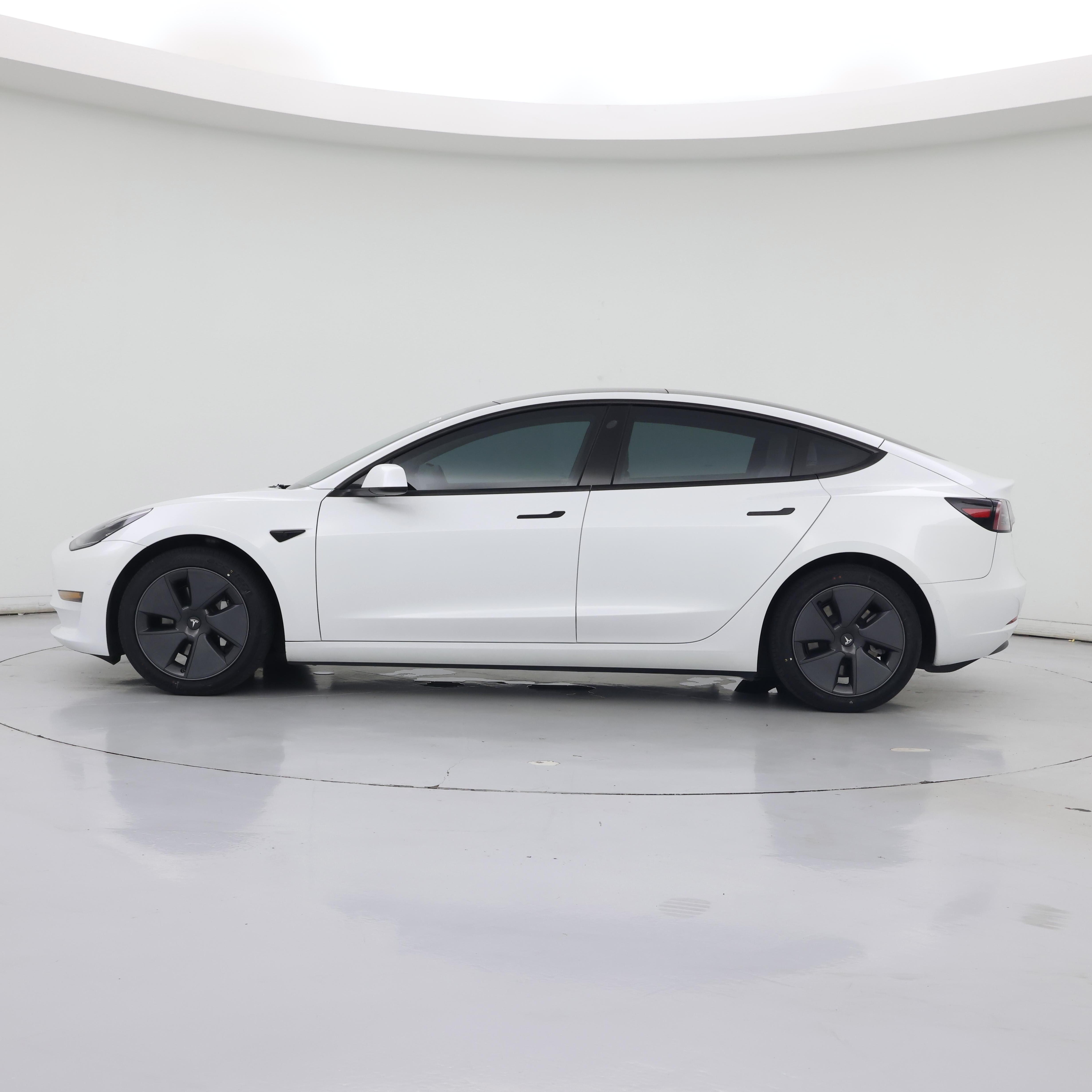 Thumbnail: 2022 Tesla Model 3 - 3