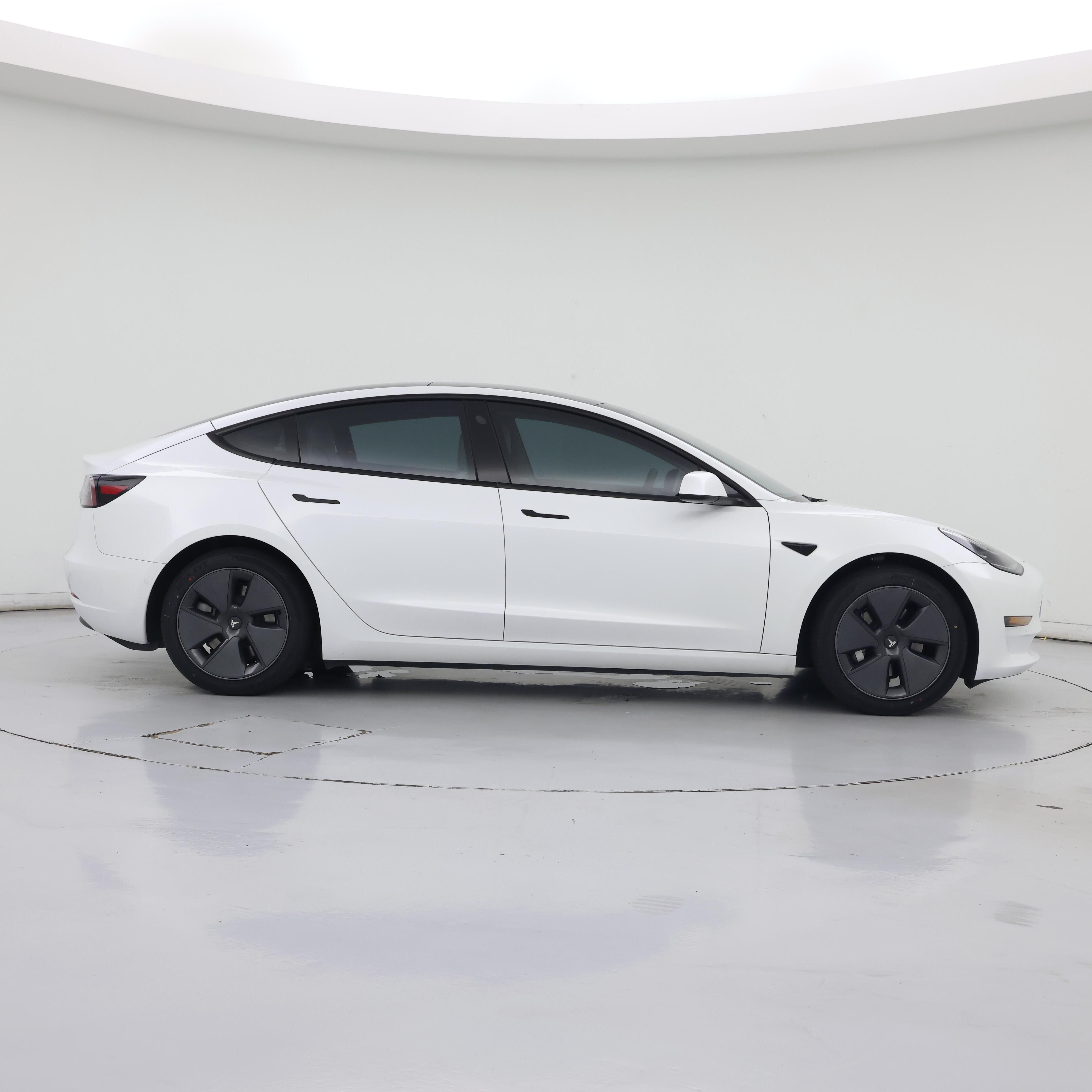 Thumbnail: 2022 Tesla Model 3 - 7