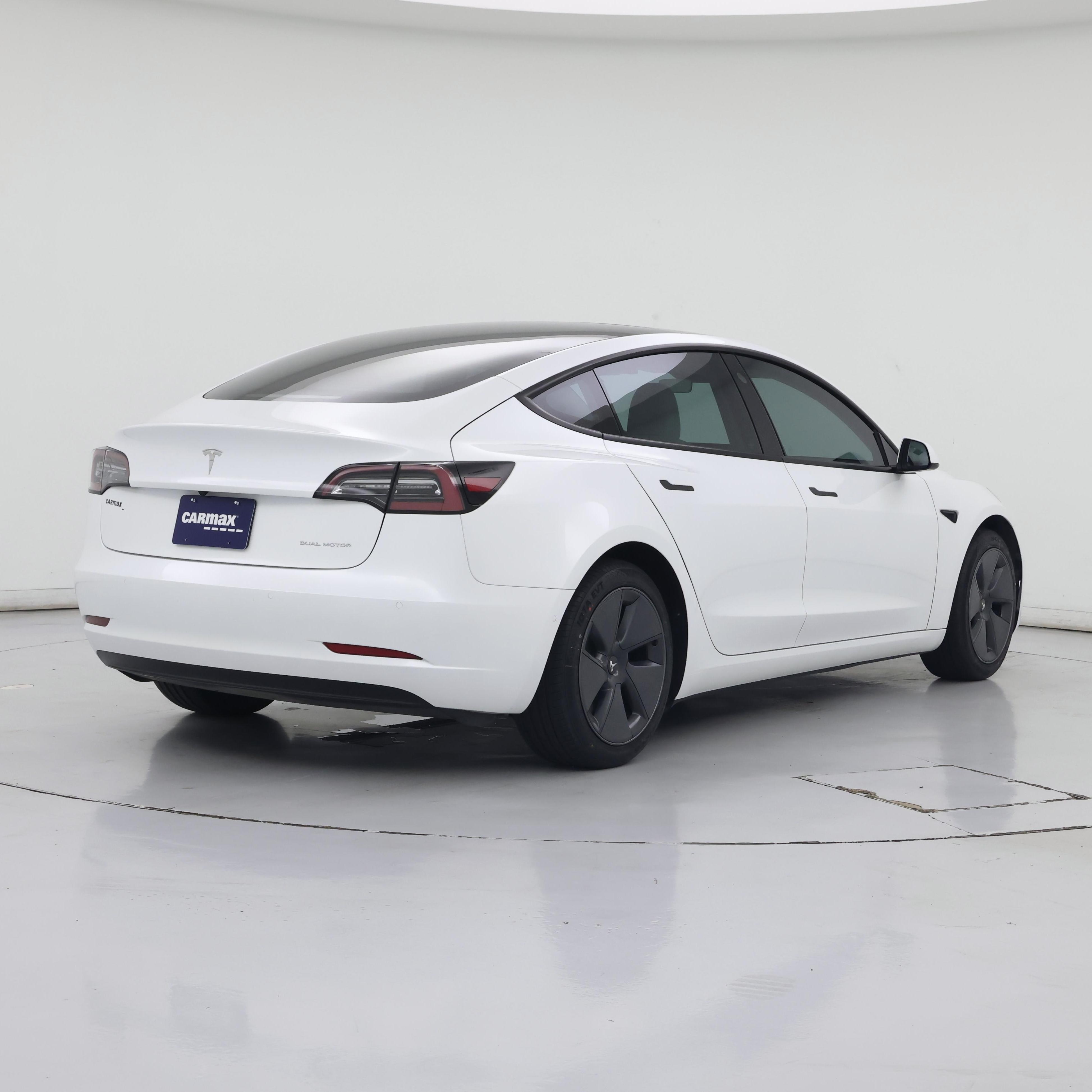Thumbnail: 2022 Tesla Model 3 - 8