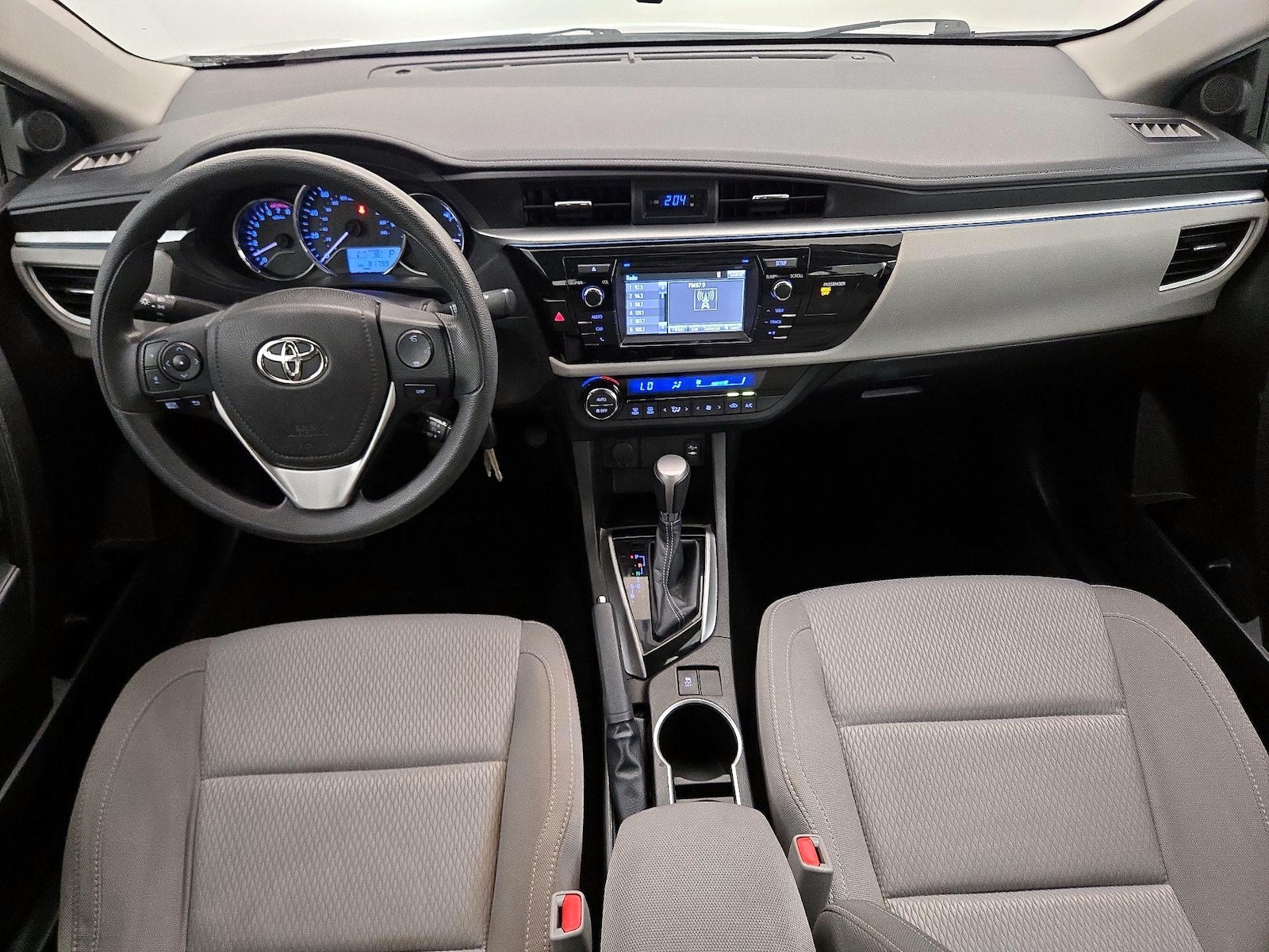 2016 Toyota Corolla LE - Photo 10