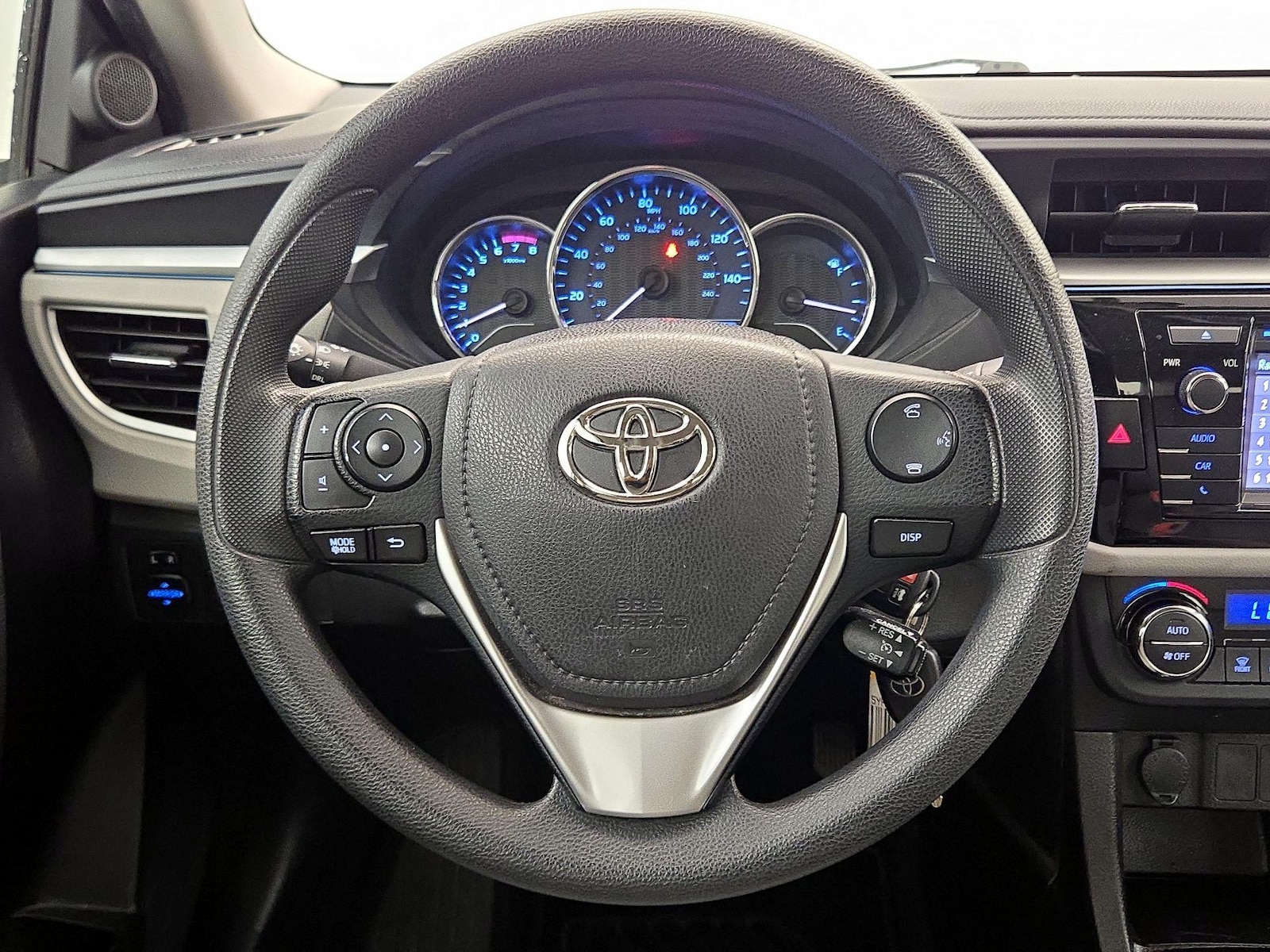 2016 Toyota Corolla LE - Photo 11
