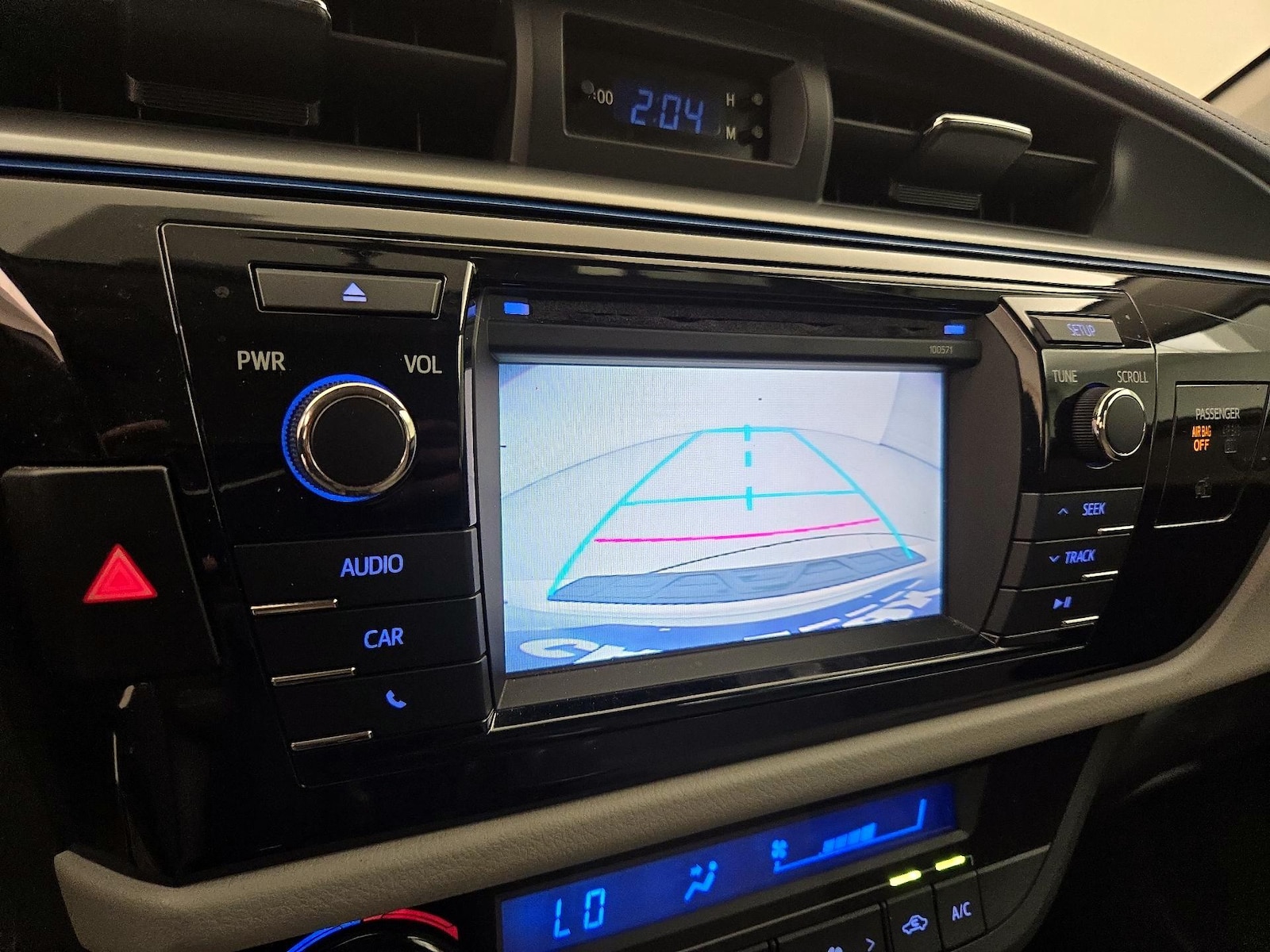 2016 Toyota Corolla LE - Photo 15