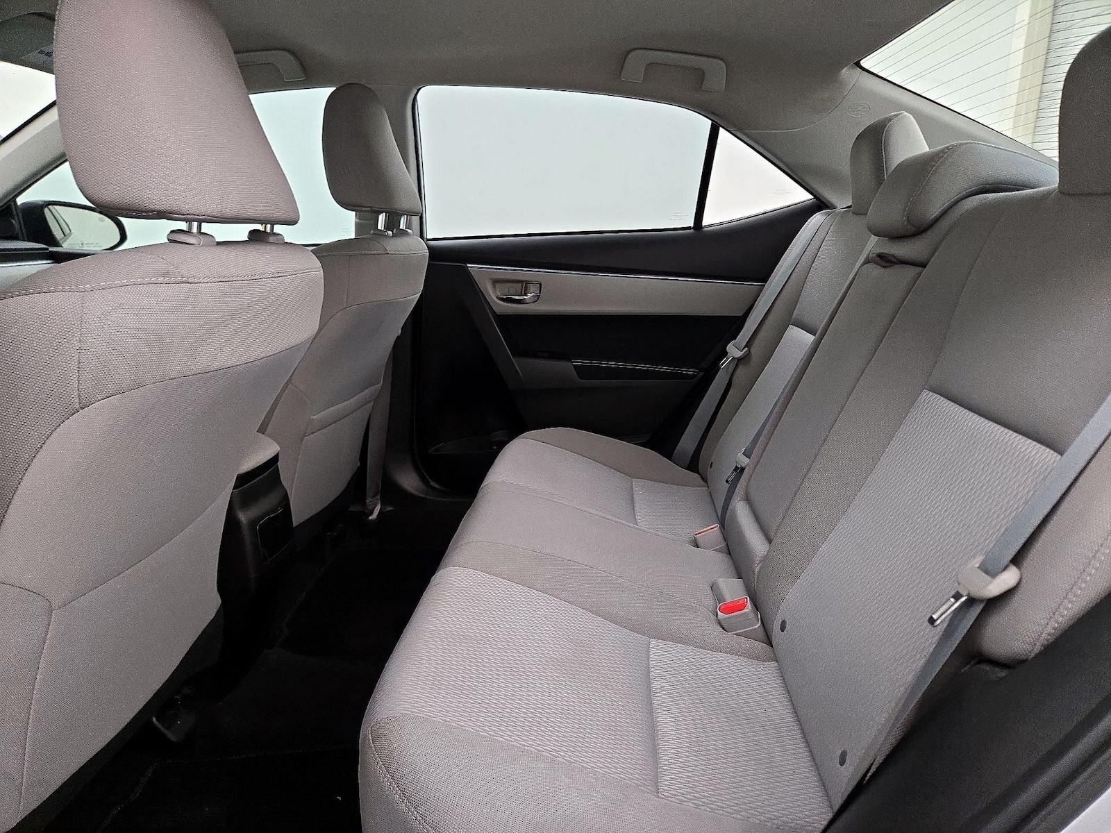 2016 Toyota Corolla LE - Photo 20