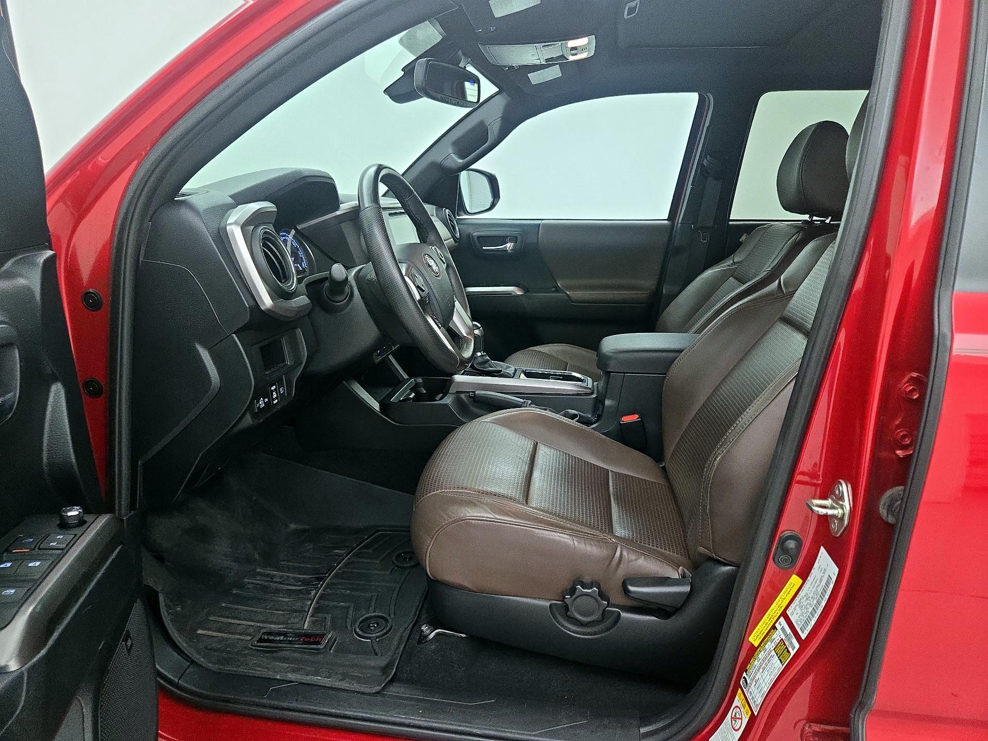 Thumbnail: 2018 Toyota Tacoma - 11