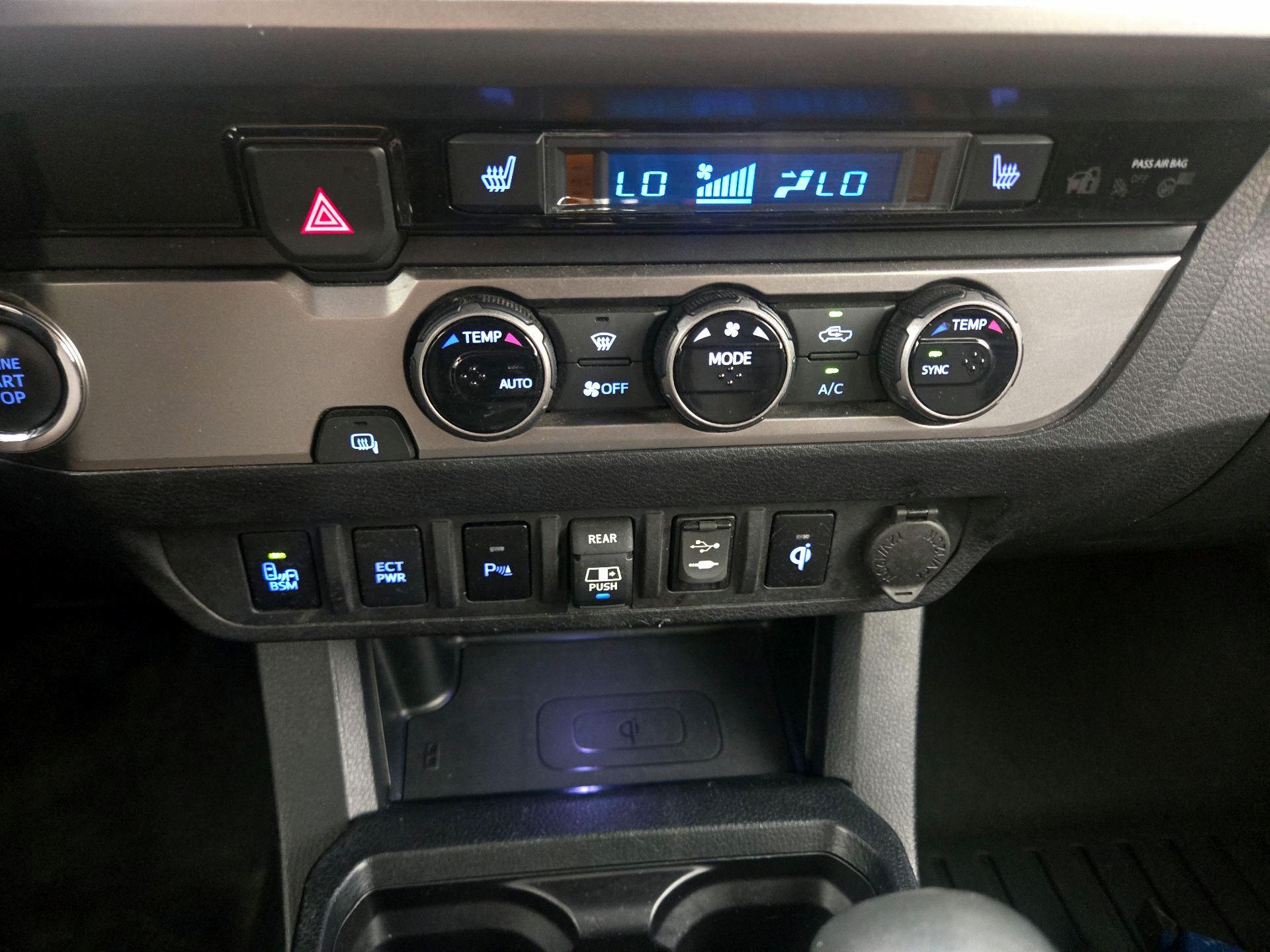 Thumbnail: 2018 Toyota Tacoma - 16