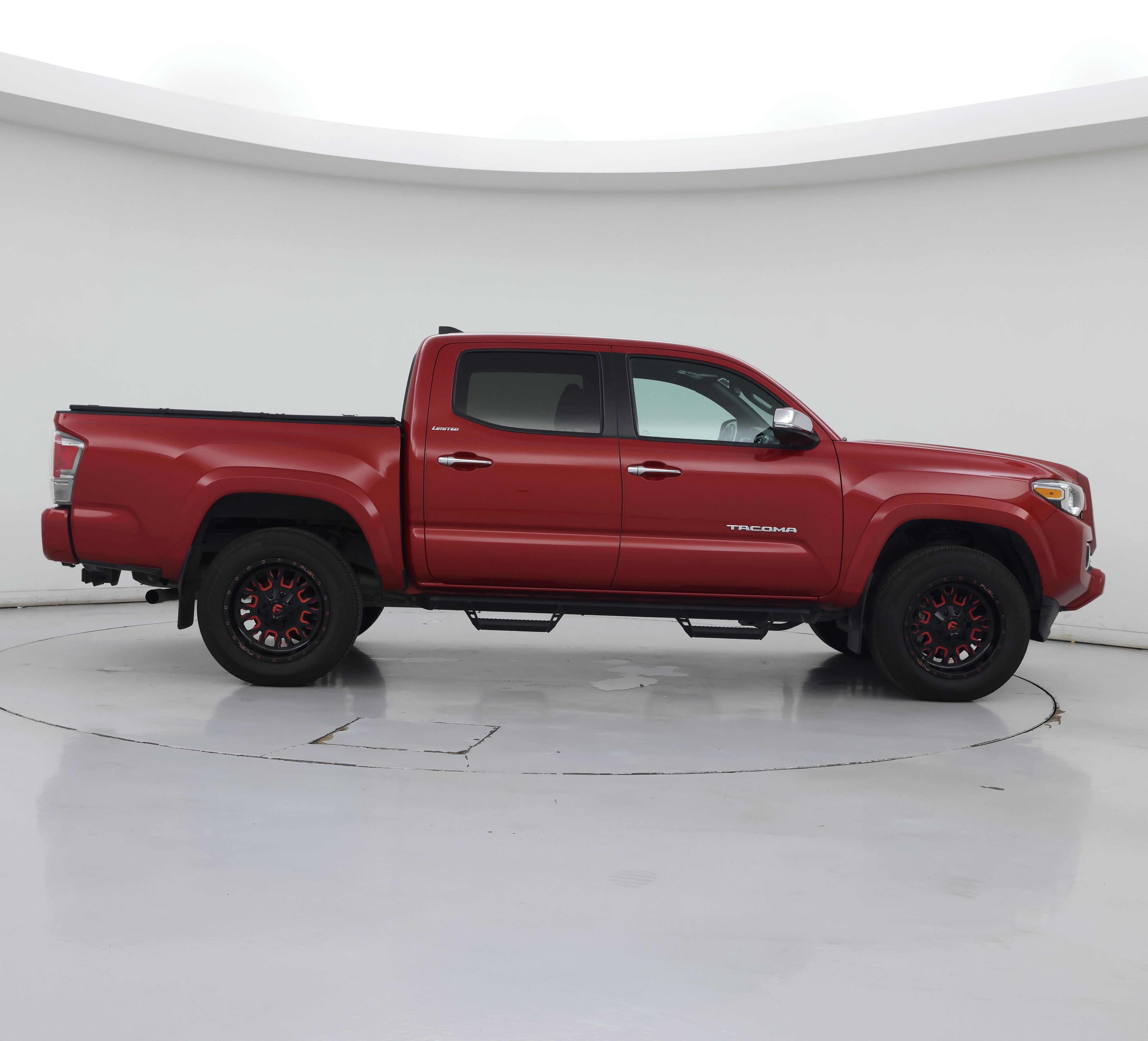 Thumbnail: 2018 Toyota Tacoma - 7