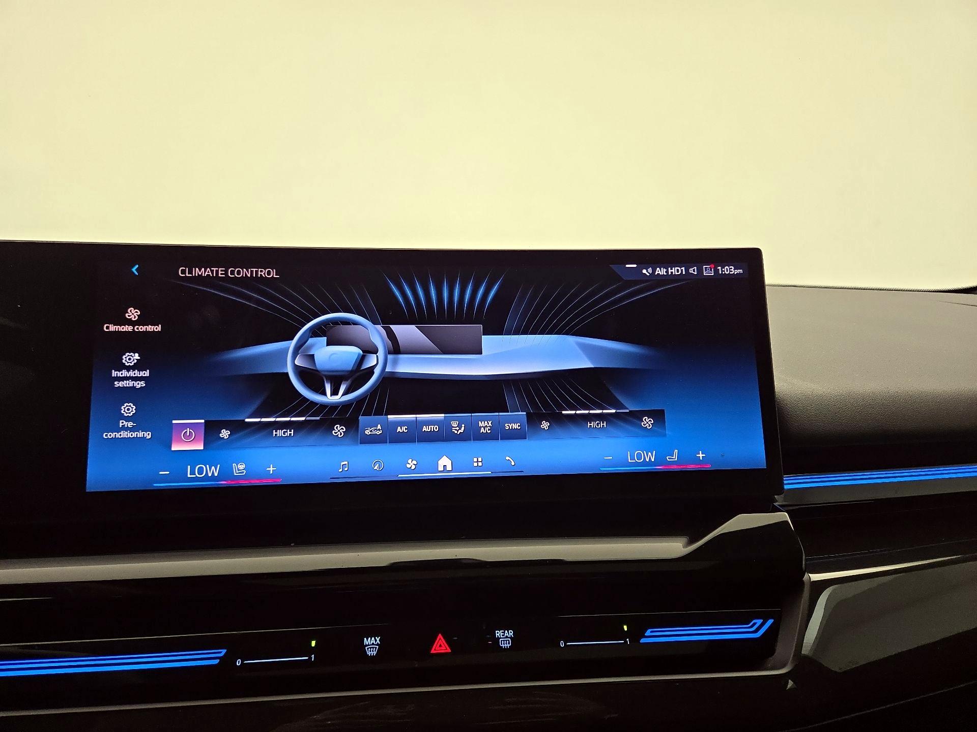 Thumbnail: 2024 BMW 5 Series - 17
