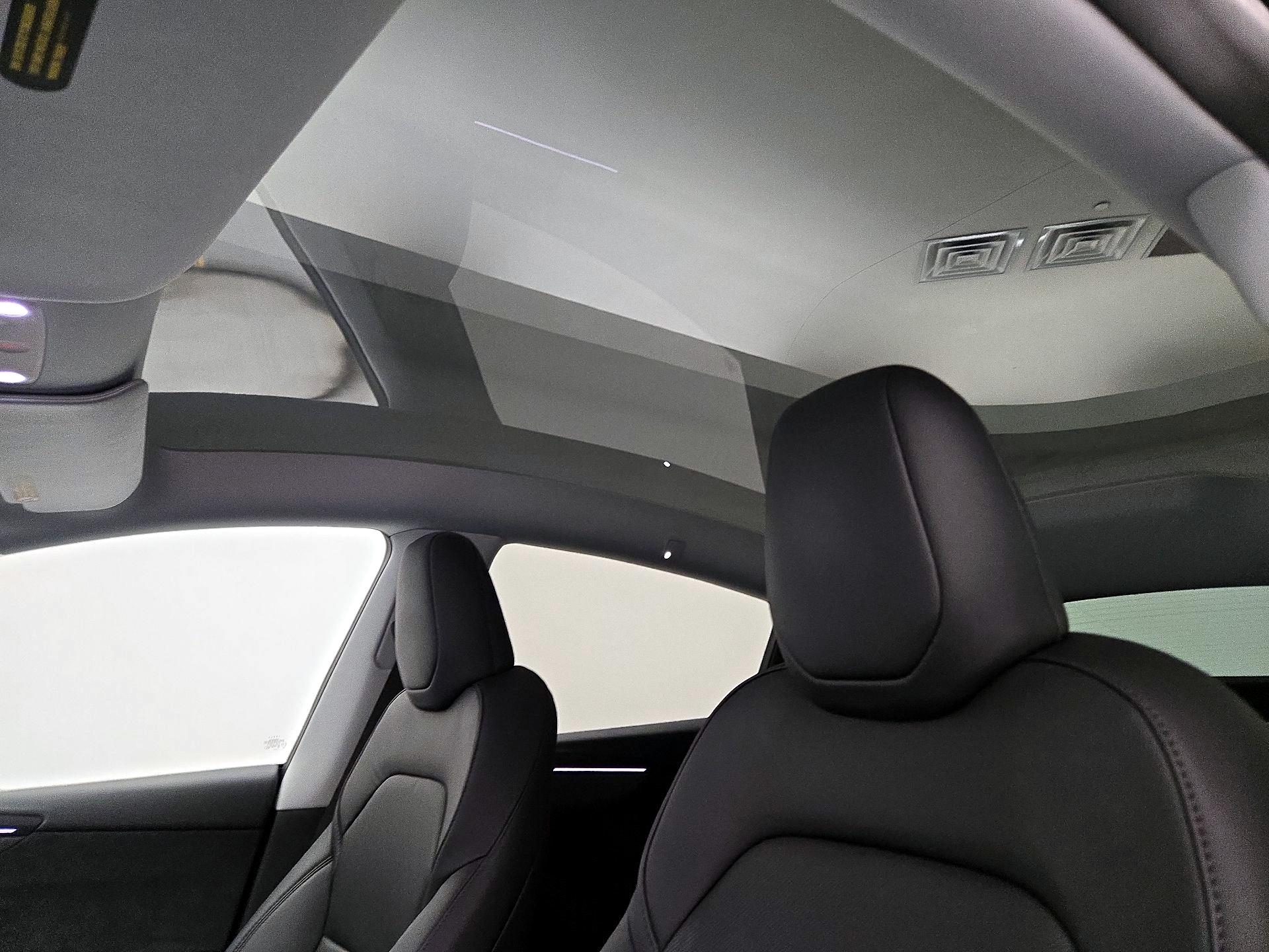Thumbnail: 2026 Tesla Model Y - 19