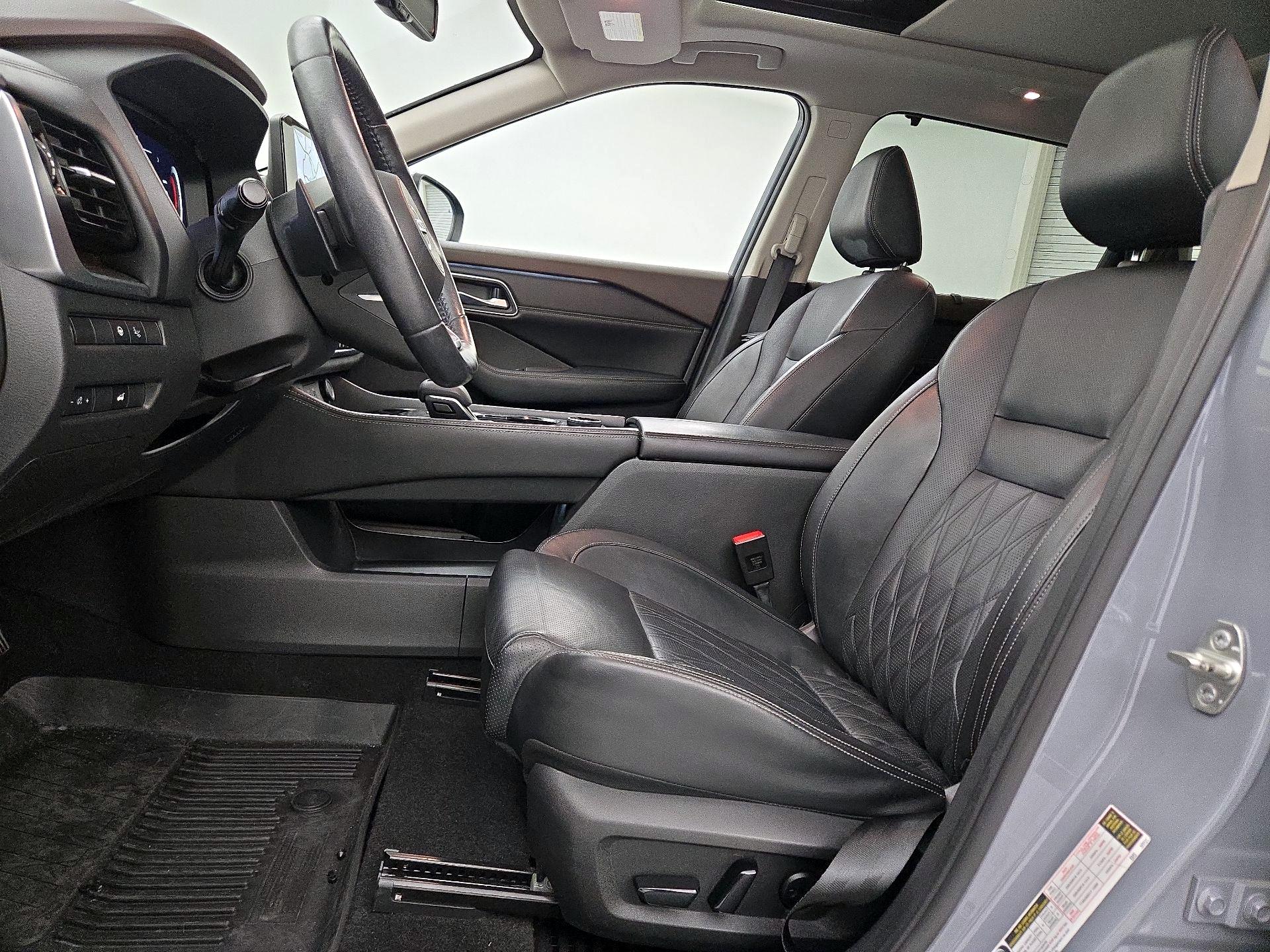 Thumbnail: 2021 Nissan Rogue - 11