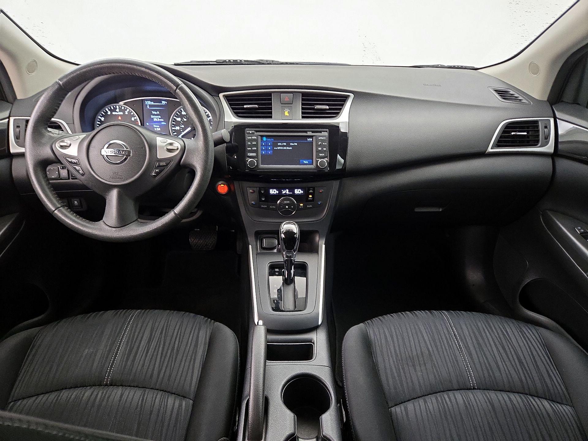 Thumbnail: 2018 Nissan Sentra - 9