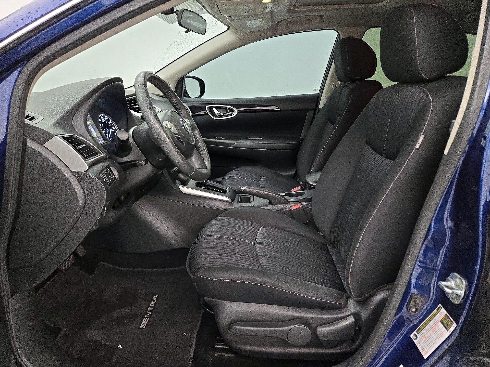 Thumbnail: 2018 Nissan Sentra - 11