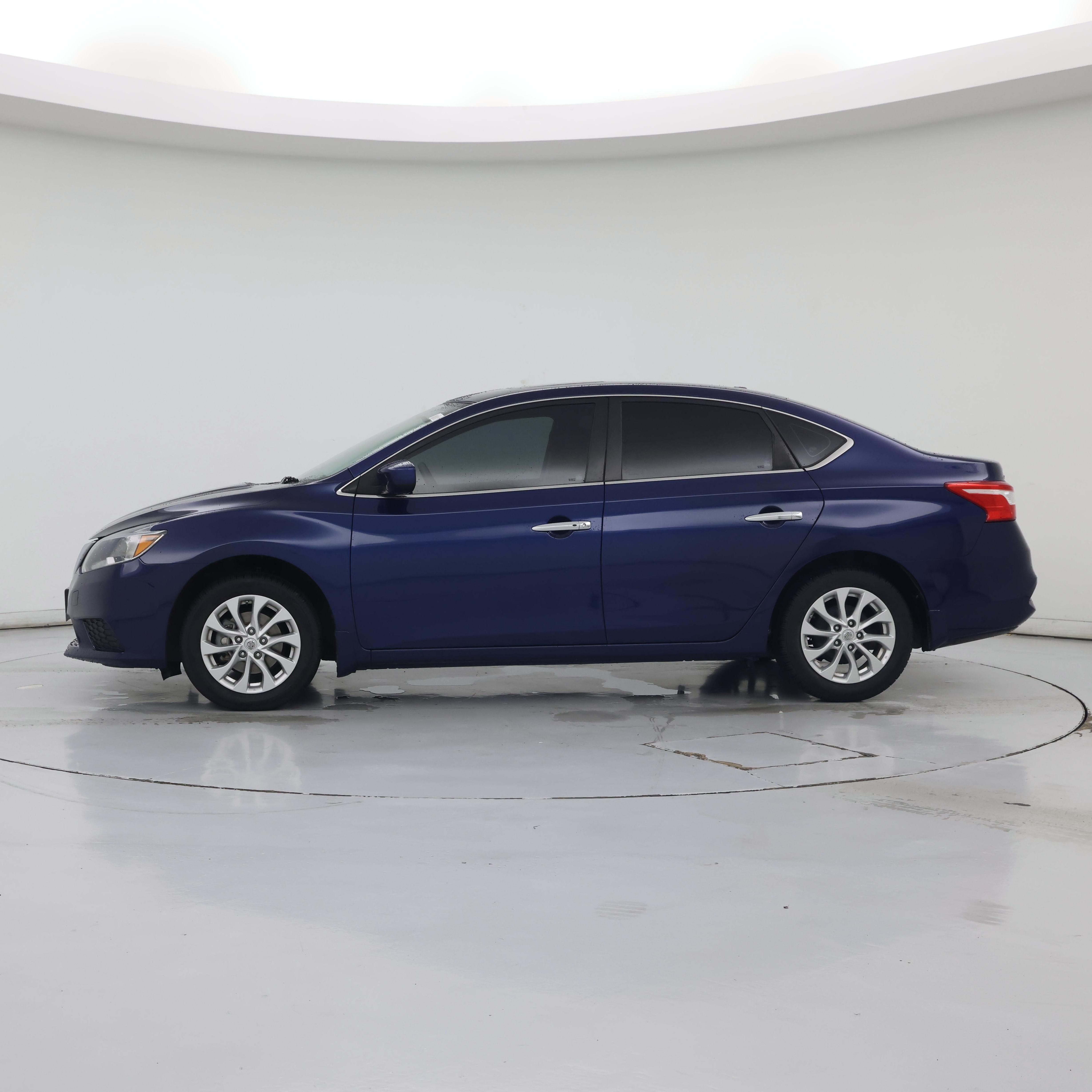 Thumbnail: 2018 Nissan Sentra - 3