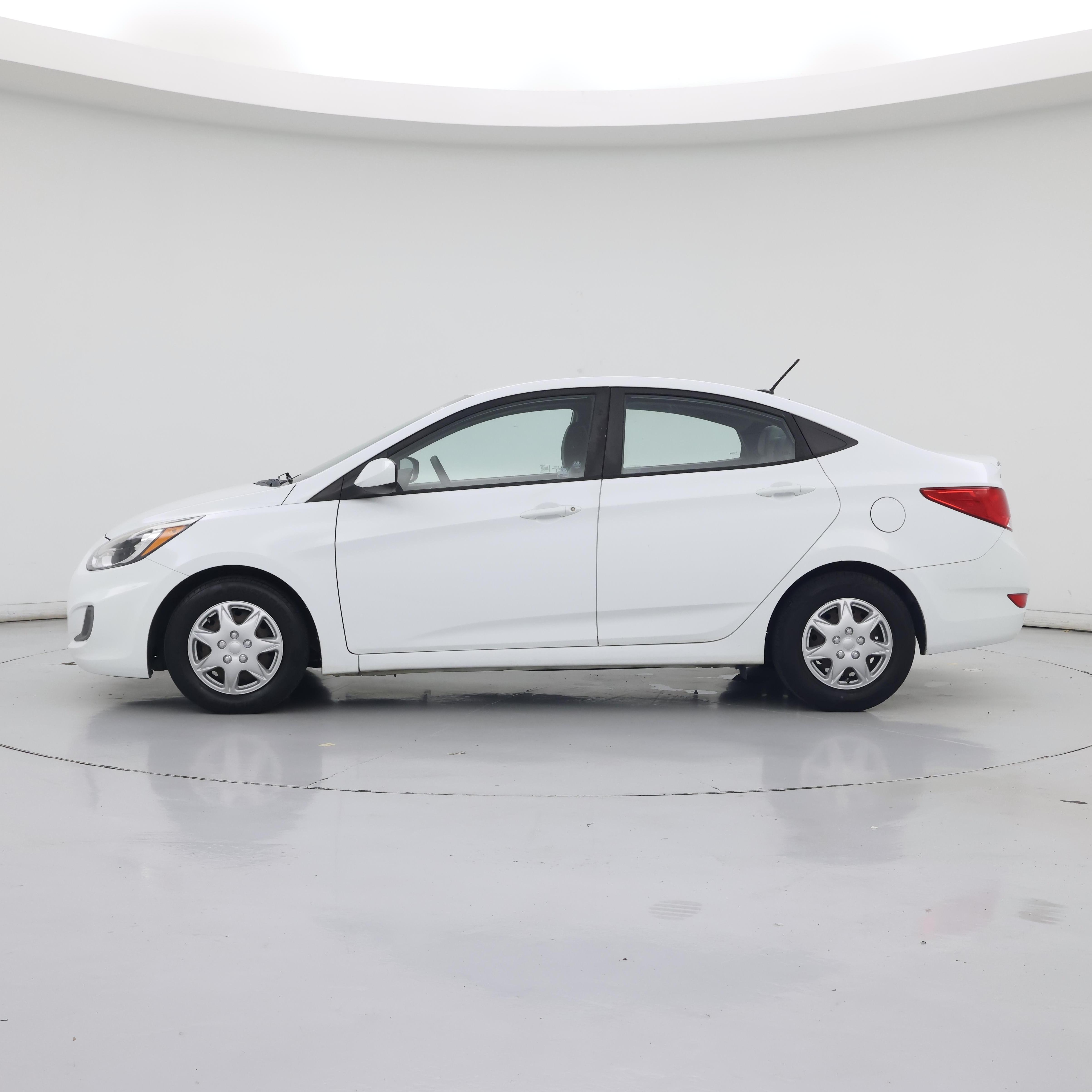 Thumbnail: 2017 Hyundai Accent - 3