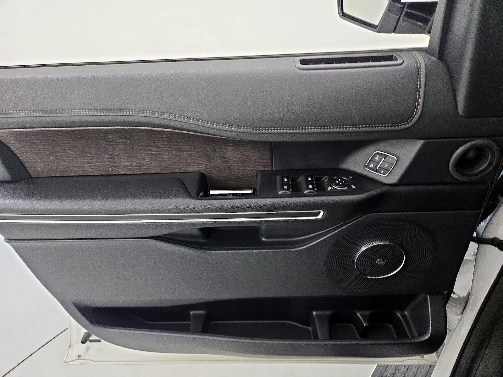 2021 Ford Expedition Limited - Photo 13