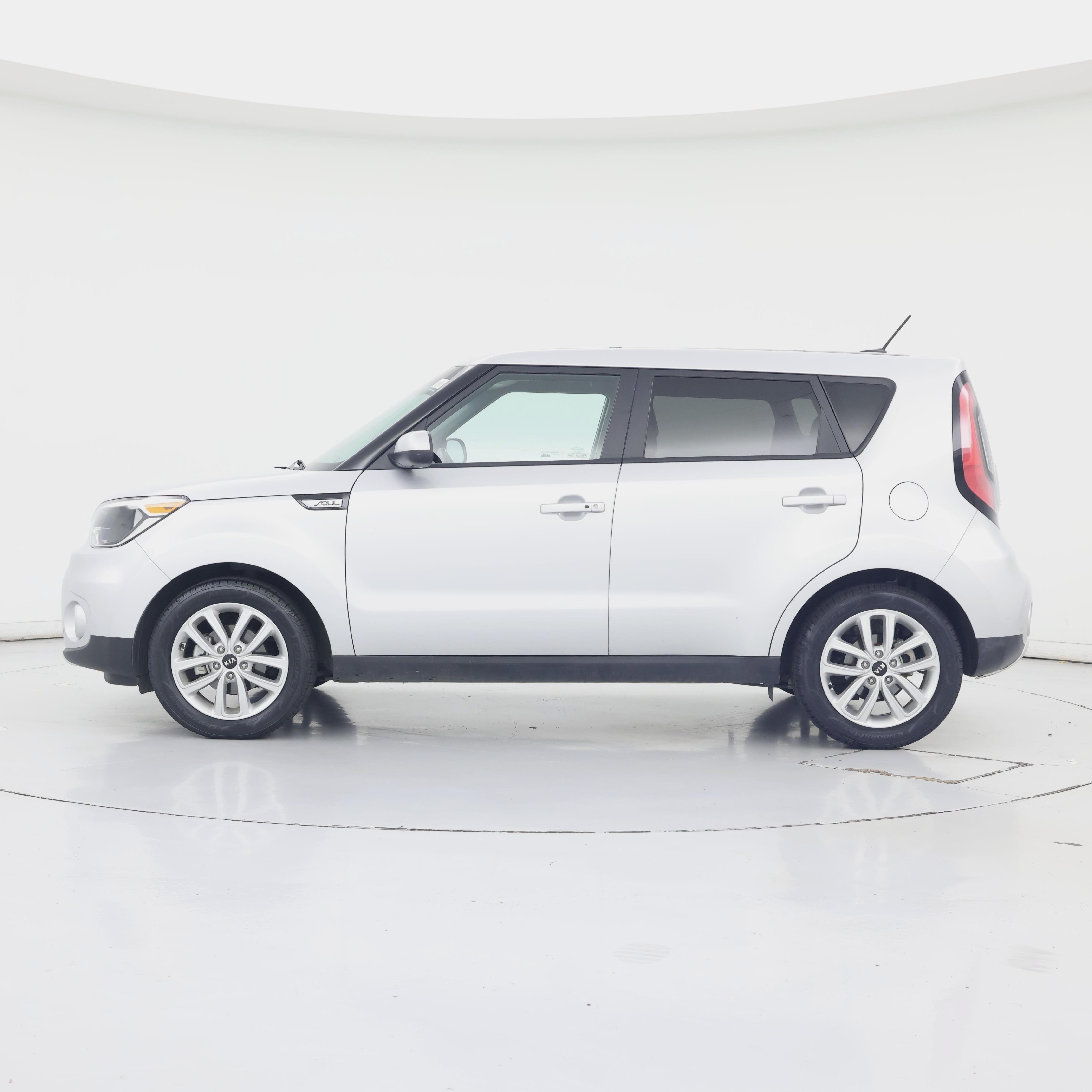 Thumbnail: 2018 Kia Soul - 3