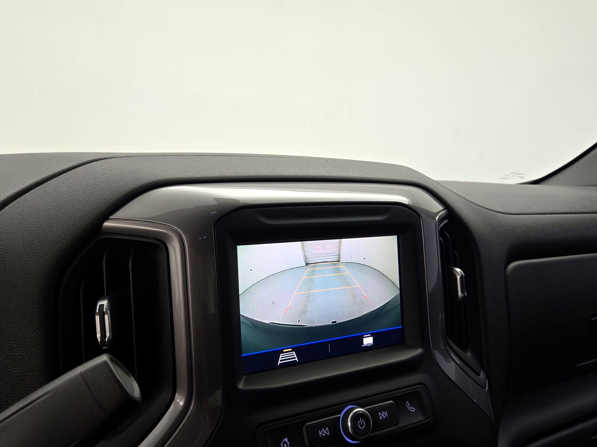 Thumbnail: 2021 Chevrolet Silverado 1500 - 14