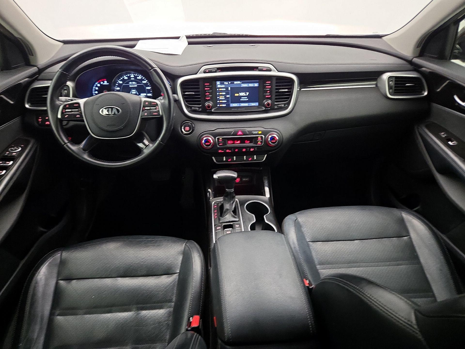 Thumbnail: 2019 Kia Sorento - 9