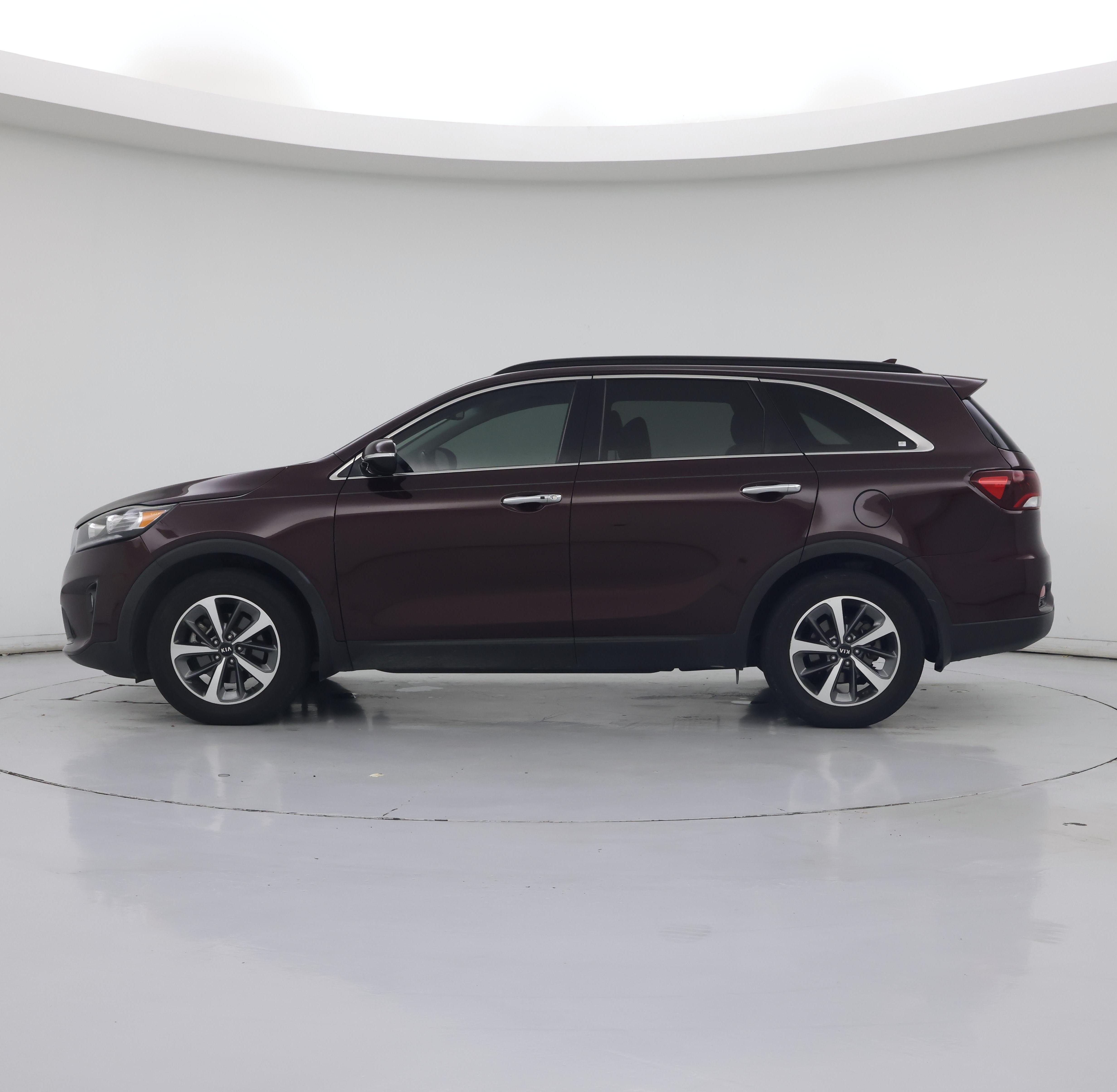 Thumbnail: 2019 Kia Sorento - 3