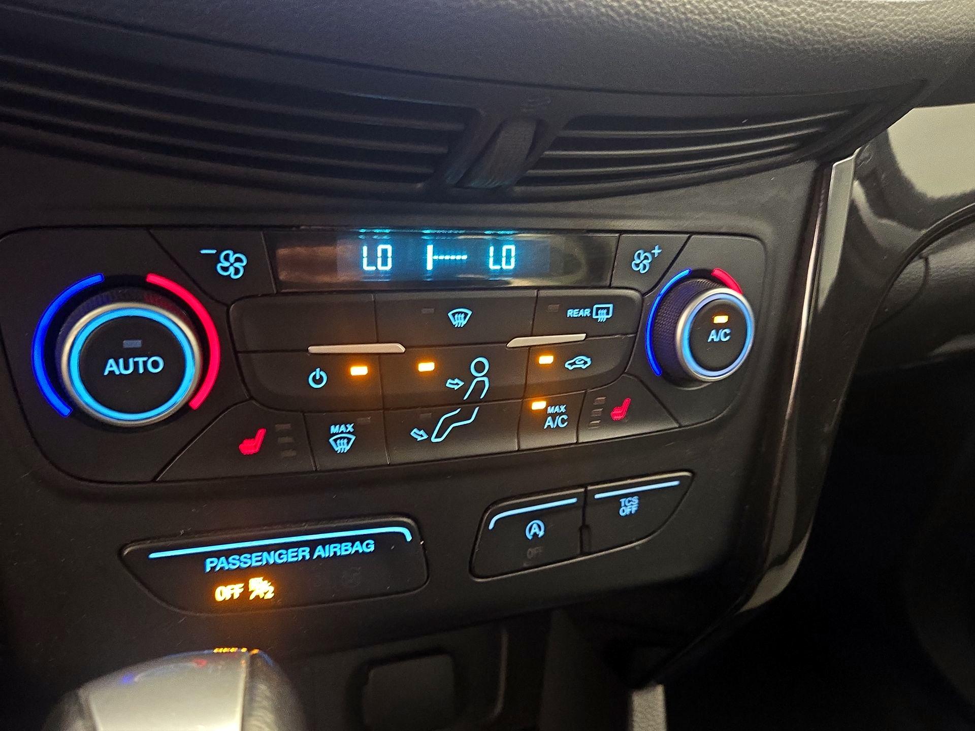 Thumbnail: 2018 Ford Escape - 16