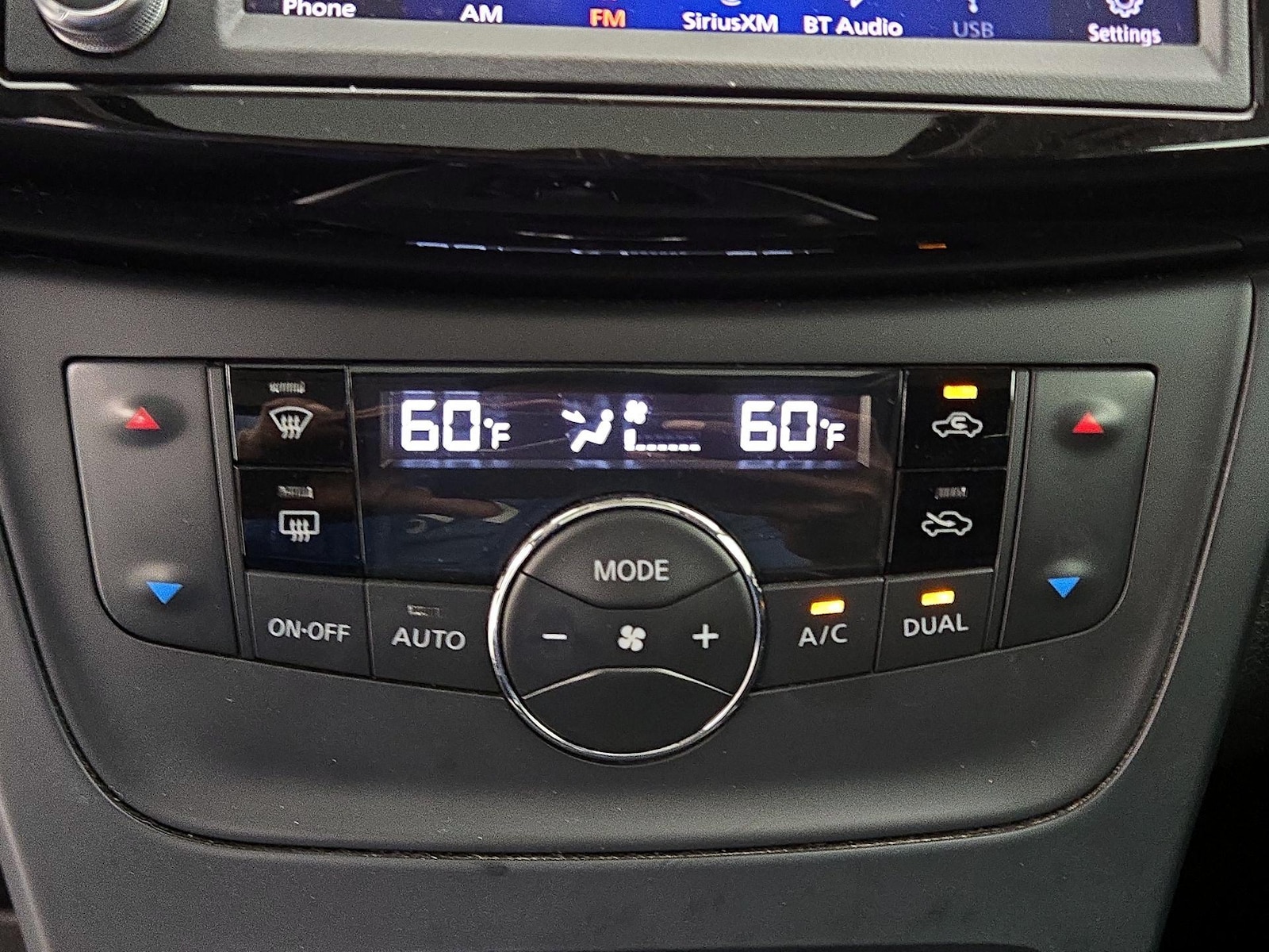 2019 Nissan Sentra SV - Photo 17