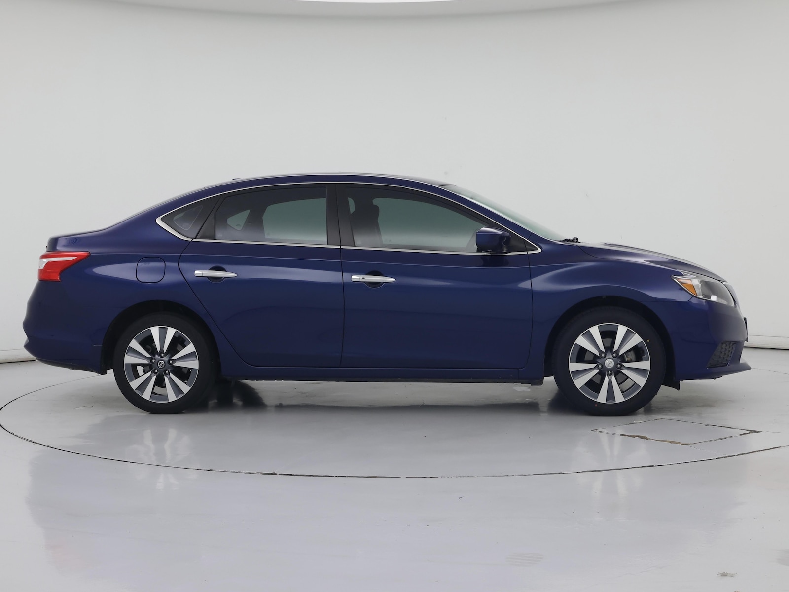 2019 Nissan Sentra SV - Photo 8