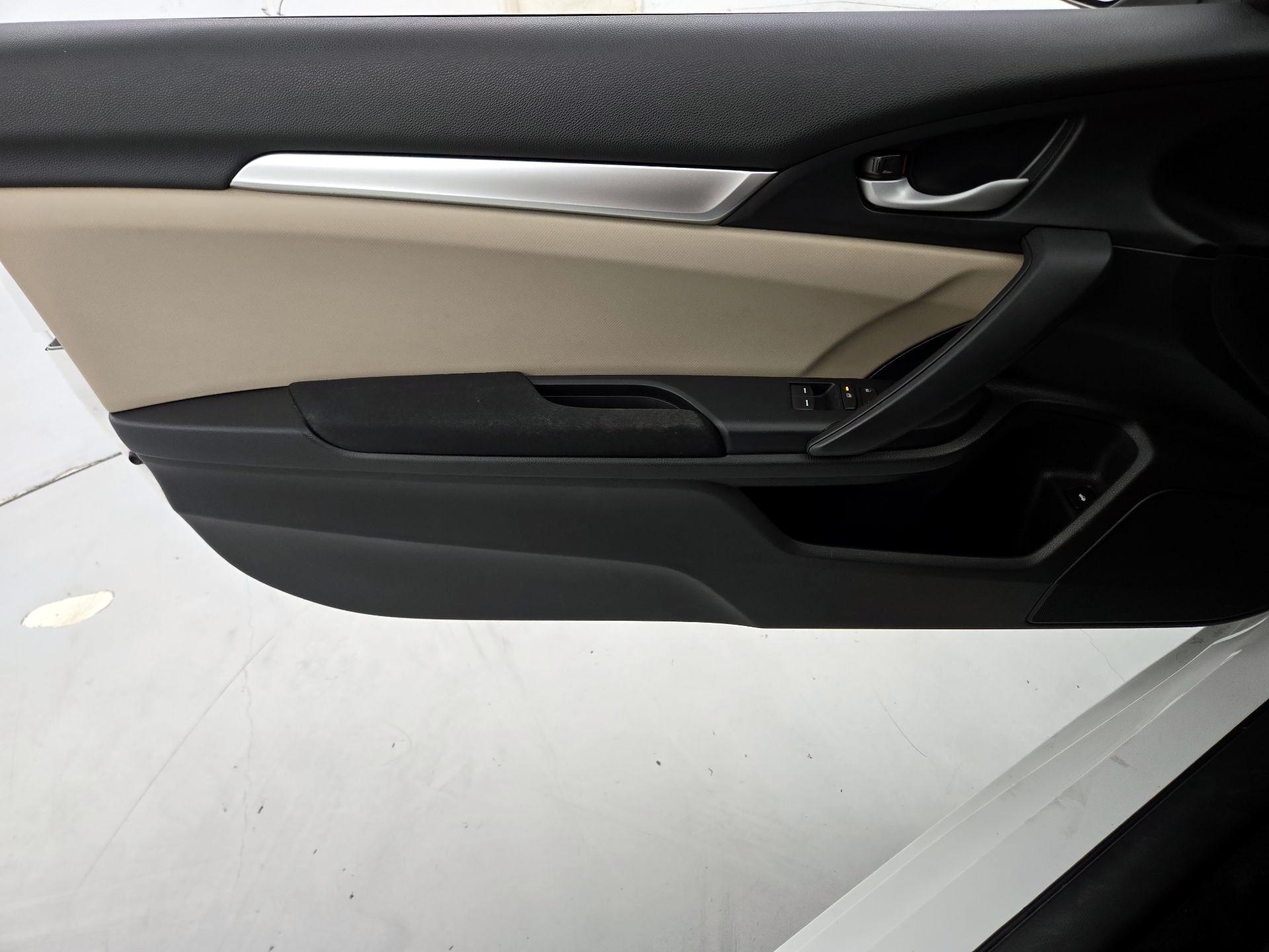 Thumbnail: 2018 Honda Civic - 12